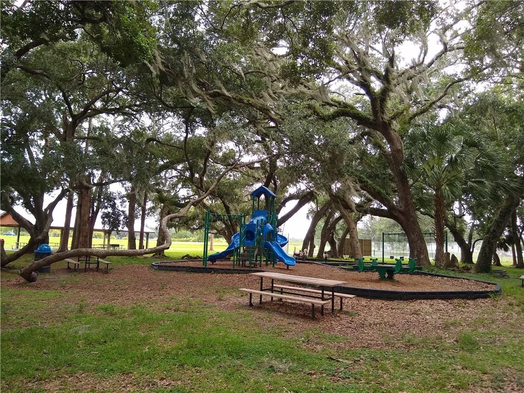 SPRING LAKE VILLAGE III - Residential Lease