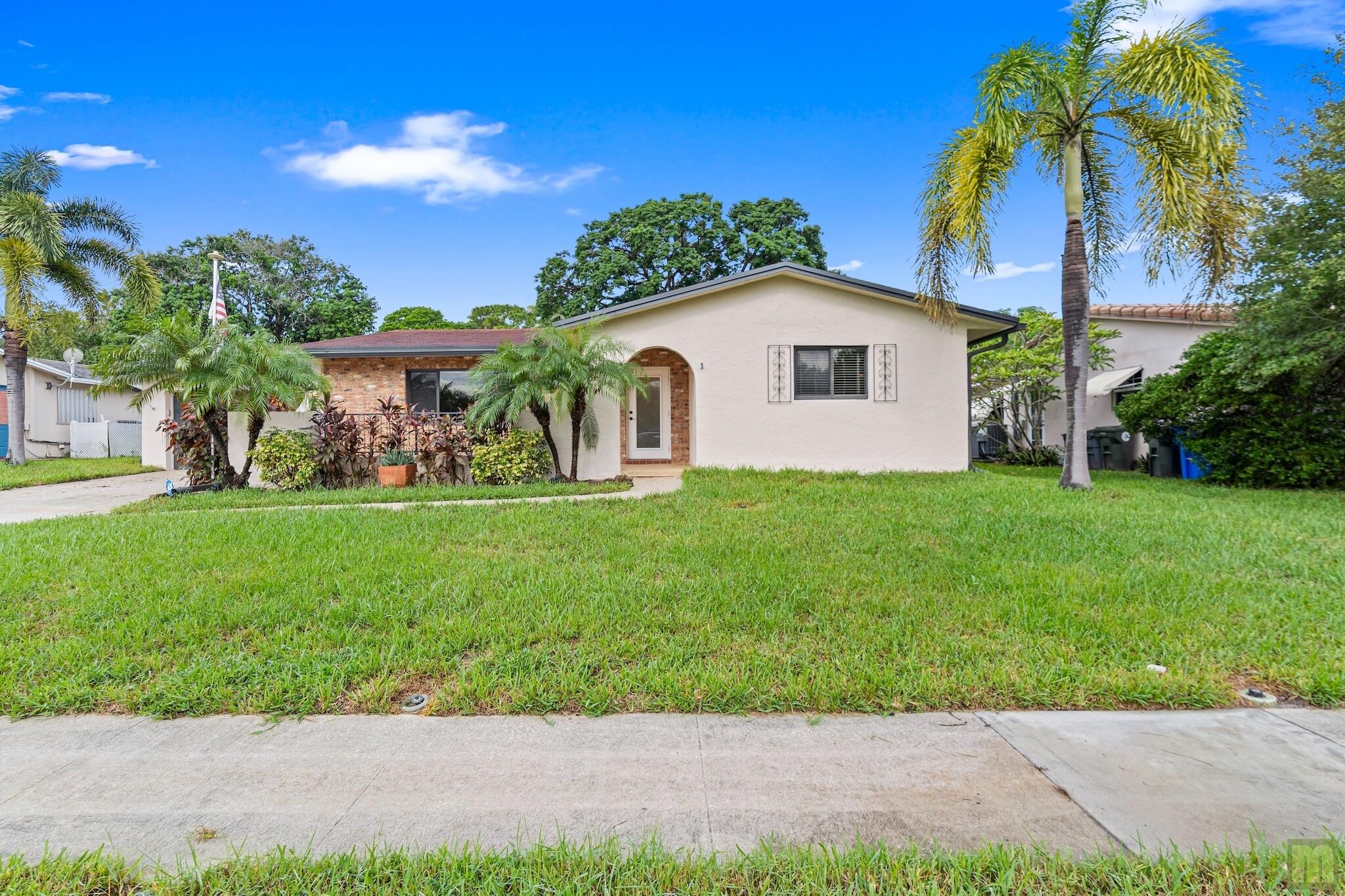 821 NW 42ND Avenue