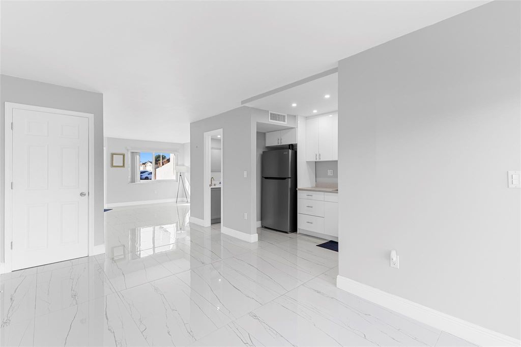 Photo of 5925 SW 36th Court, Davie, FL 33314 (MLS # F10549029)