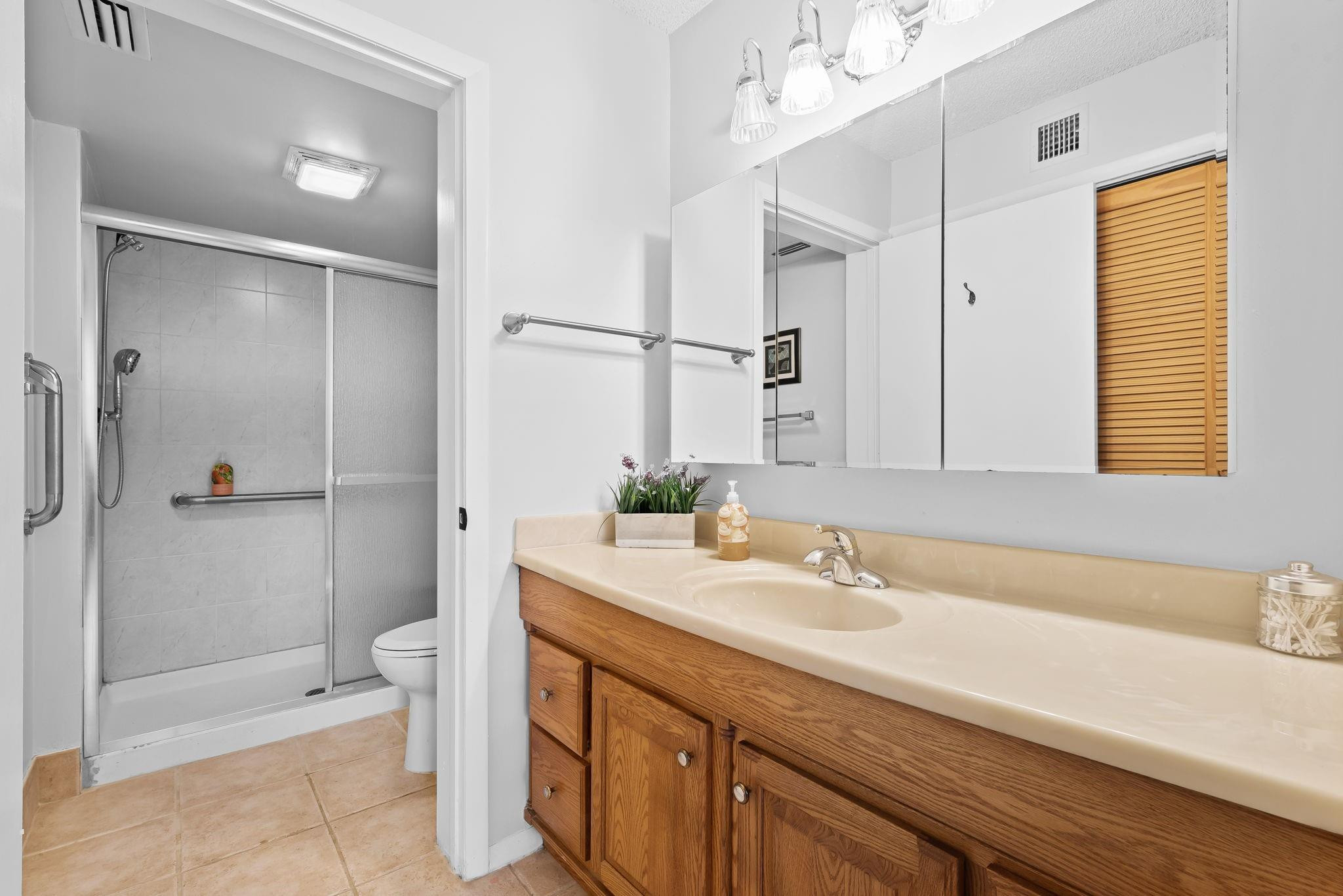 APPLEWOOD VILLAGE IV - Residential