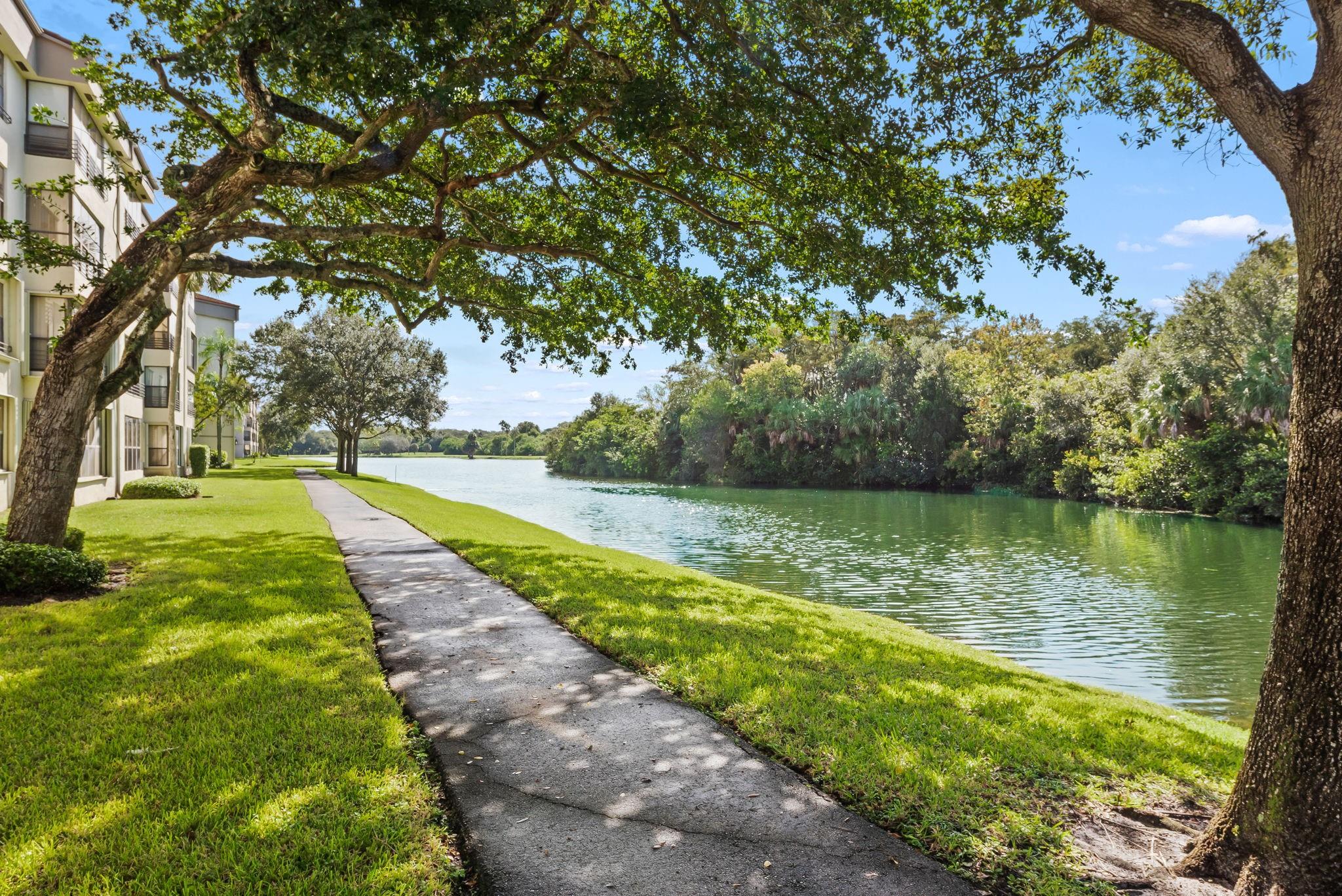 APPLEWOOD VILLAGE IV - Residential