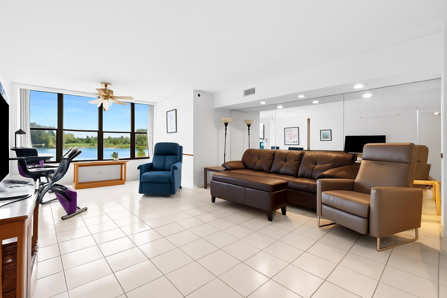 APPLEWOOD VILLAGE IV - Residential
