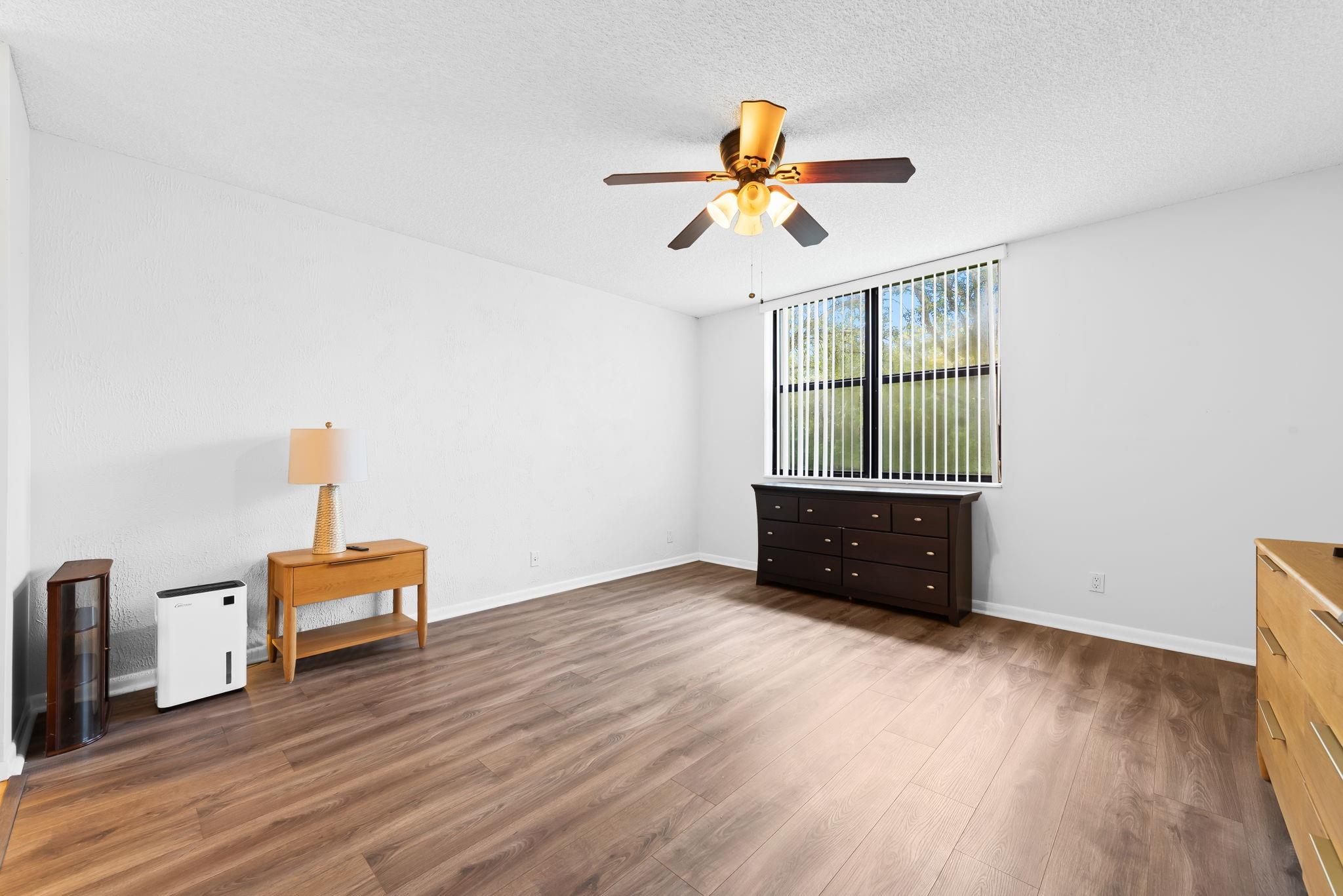 APPLEWOOD VILLAGE IV - Residential
