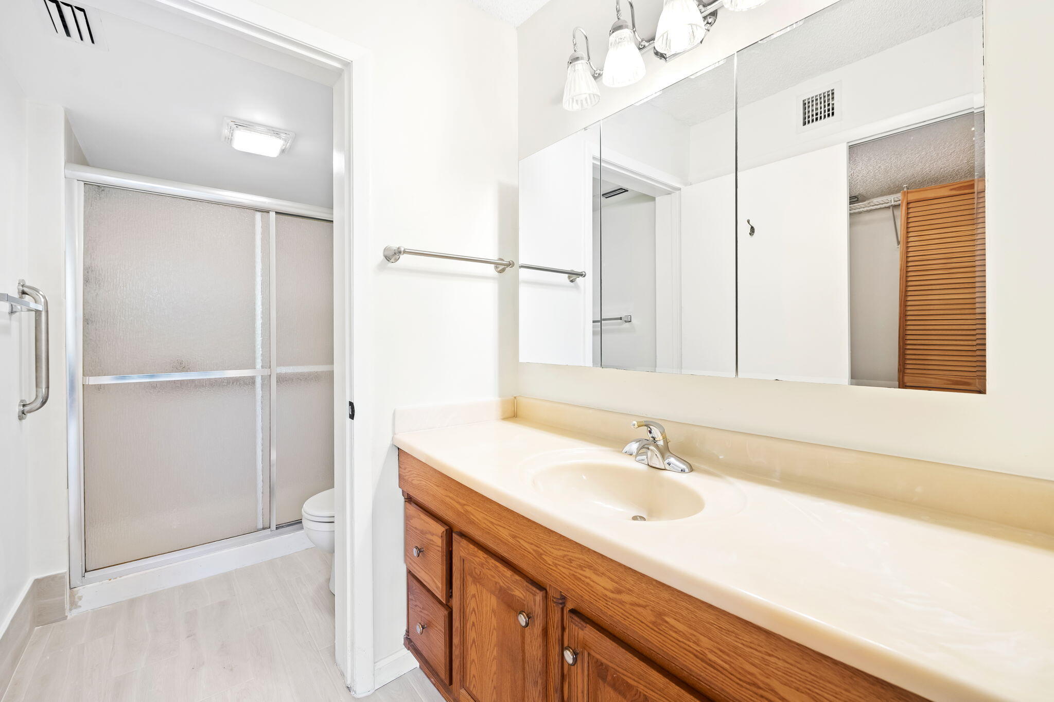 APPLEWOOD VILLAGE IV - Residential