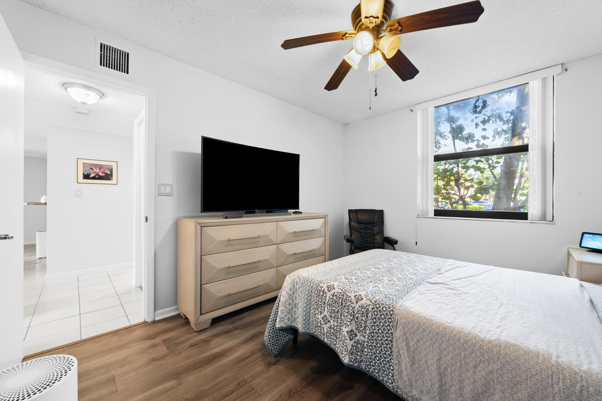 APPLEWOOD VILLAGE IV - Residential