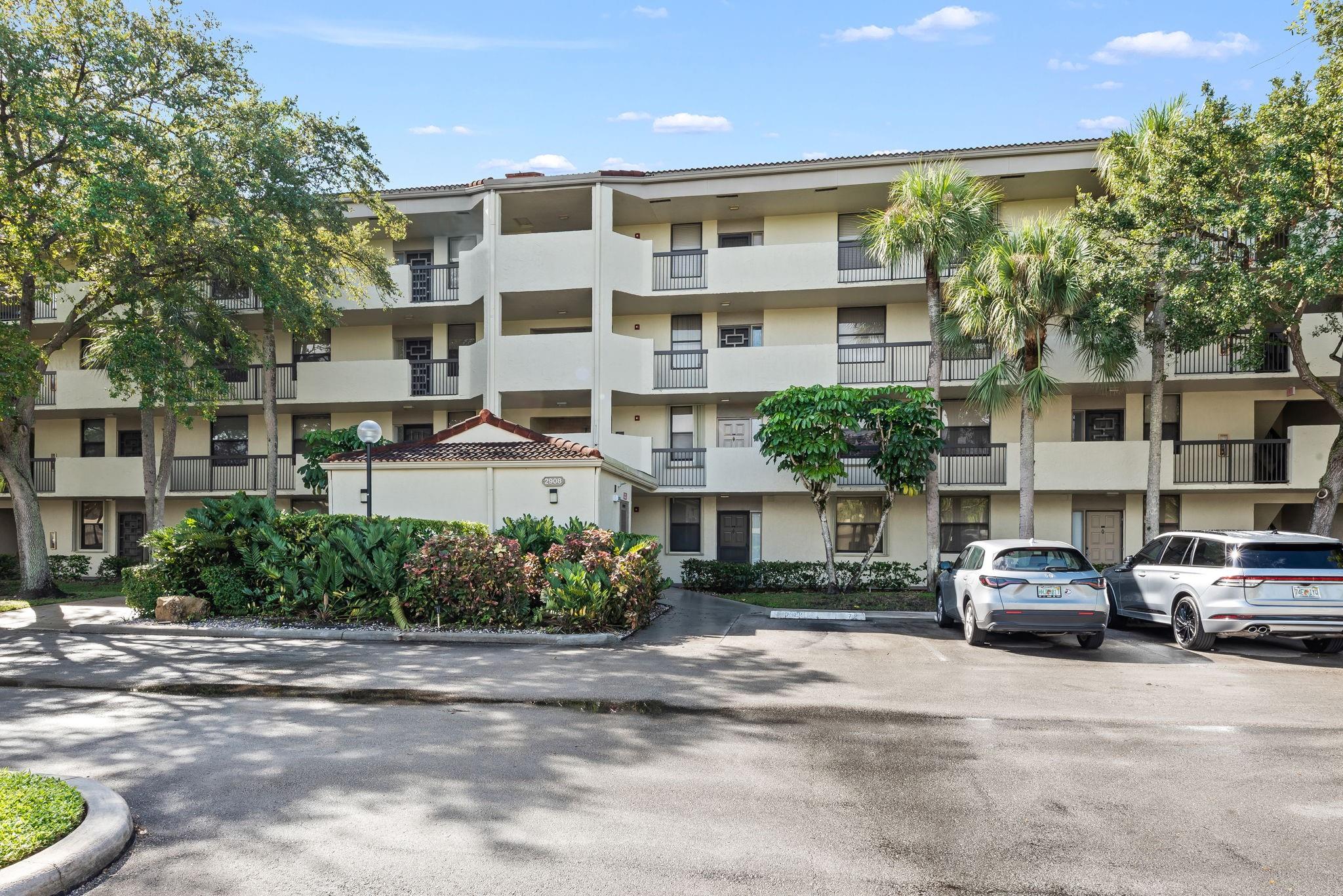 APPLEWOOD VILLAGE IV - Residential