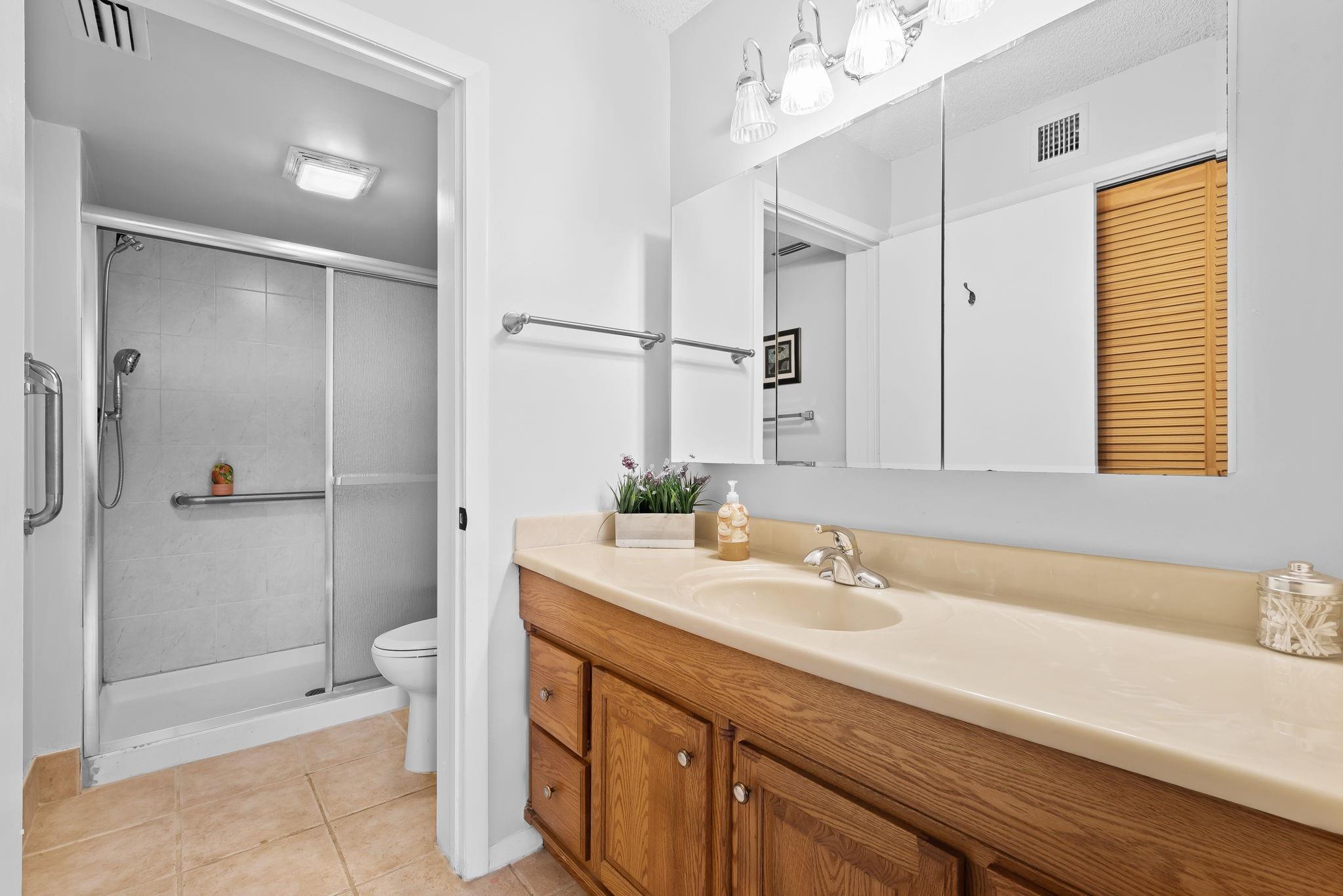 APPLEWOOD VILLAGE IV - Residential