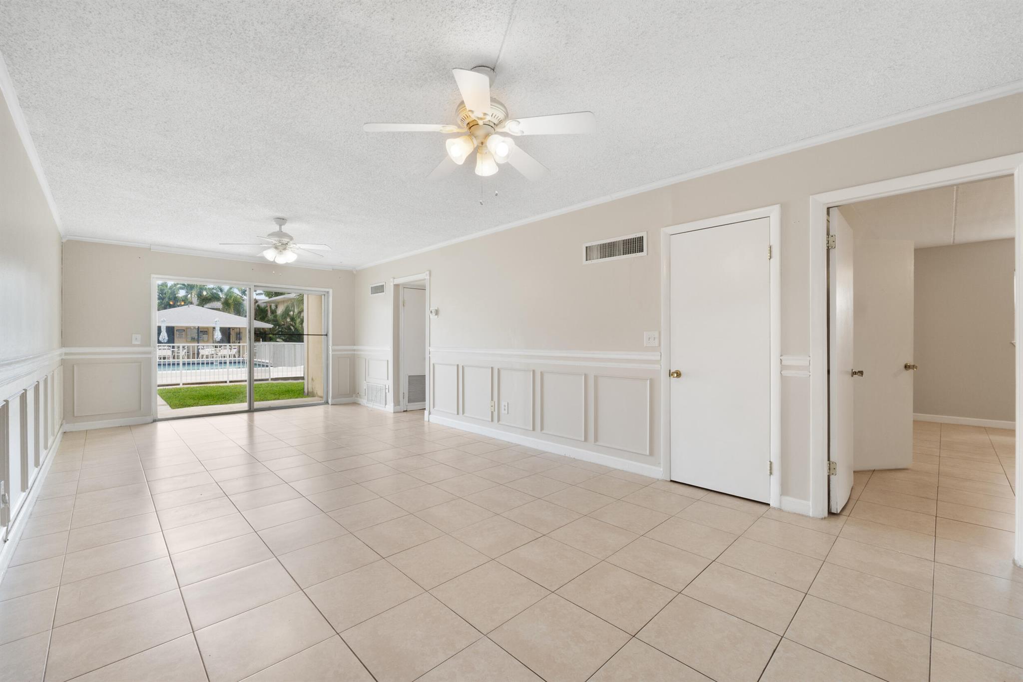 EARMAN VILLAS CONDO - Residential Lease