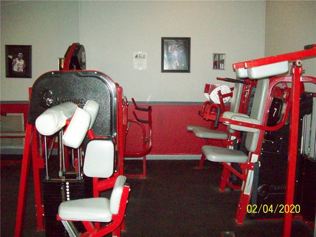 Pines of Oakland Forest W - Residential