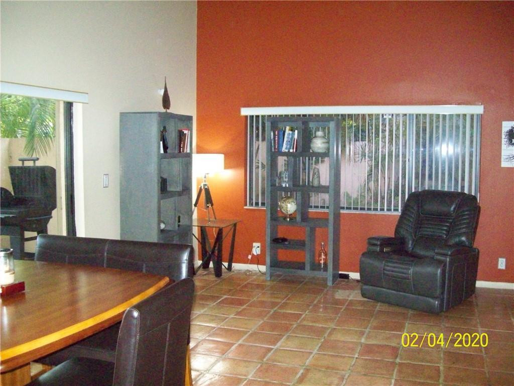 Pines of Oakland Forest W - Residential