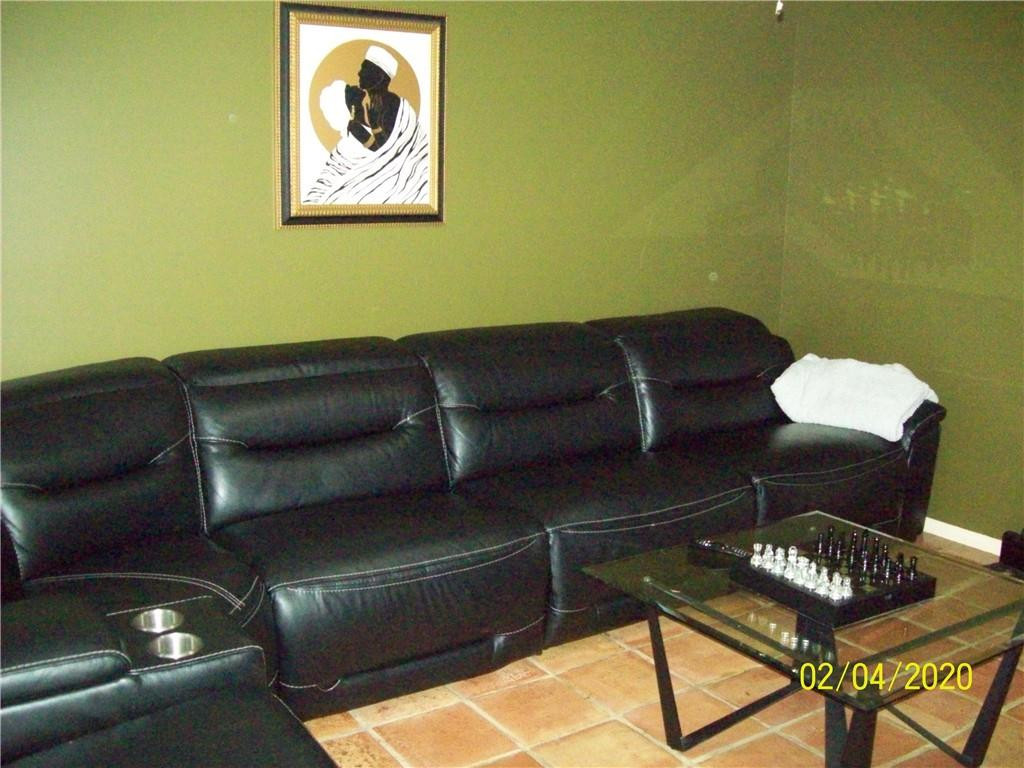 Pines of Oakland Forest W - Residential