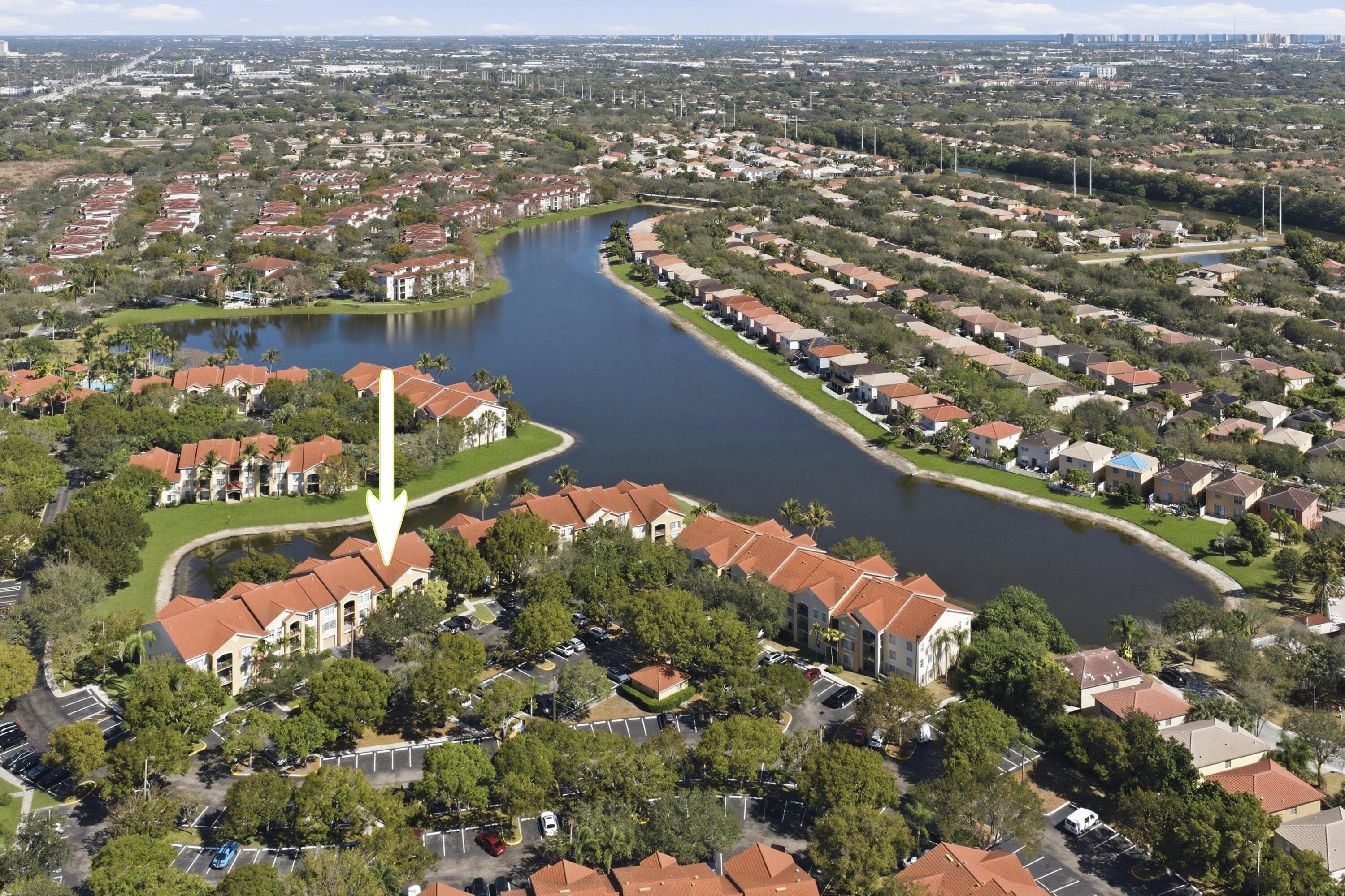 EMERALD ISLE AT LAGUNA LAKES CONDO - Residential