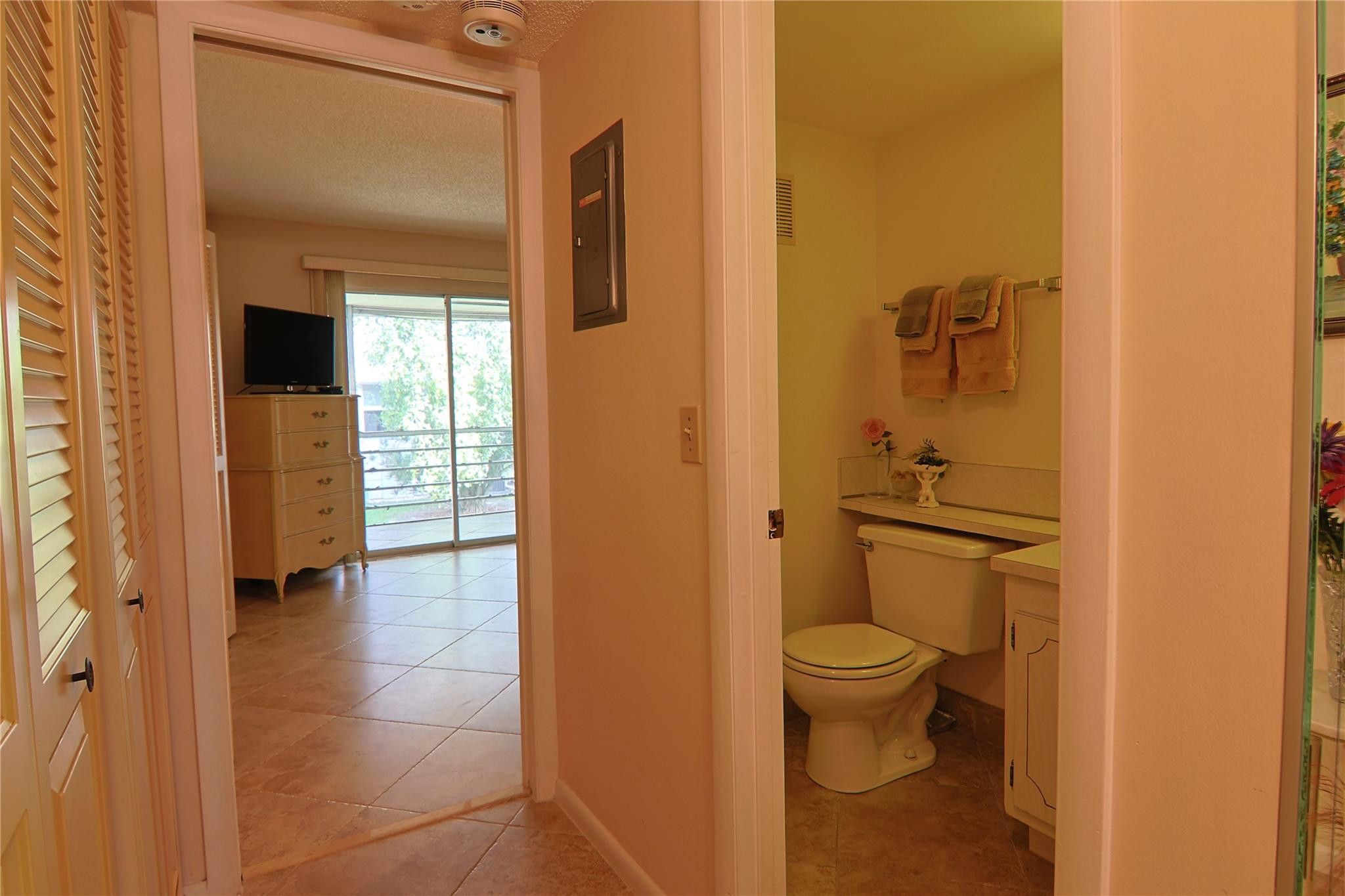 RICHMOND D CONDO - Residential