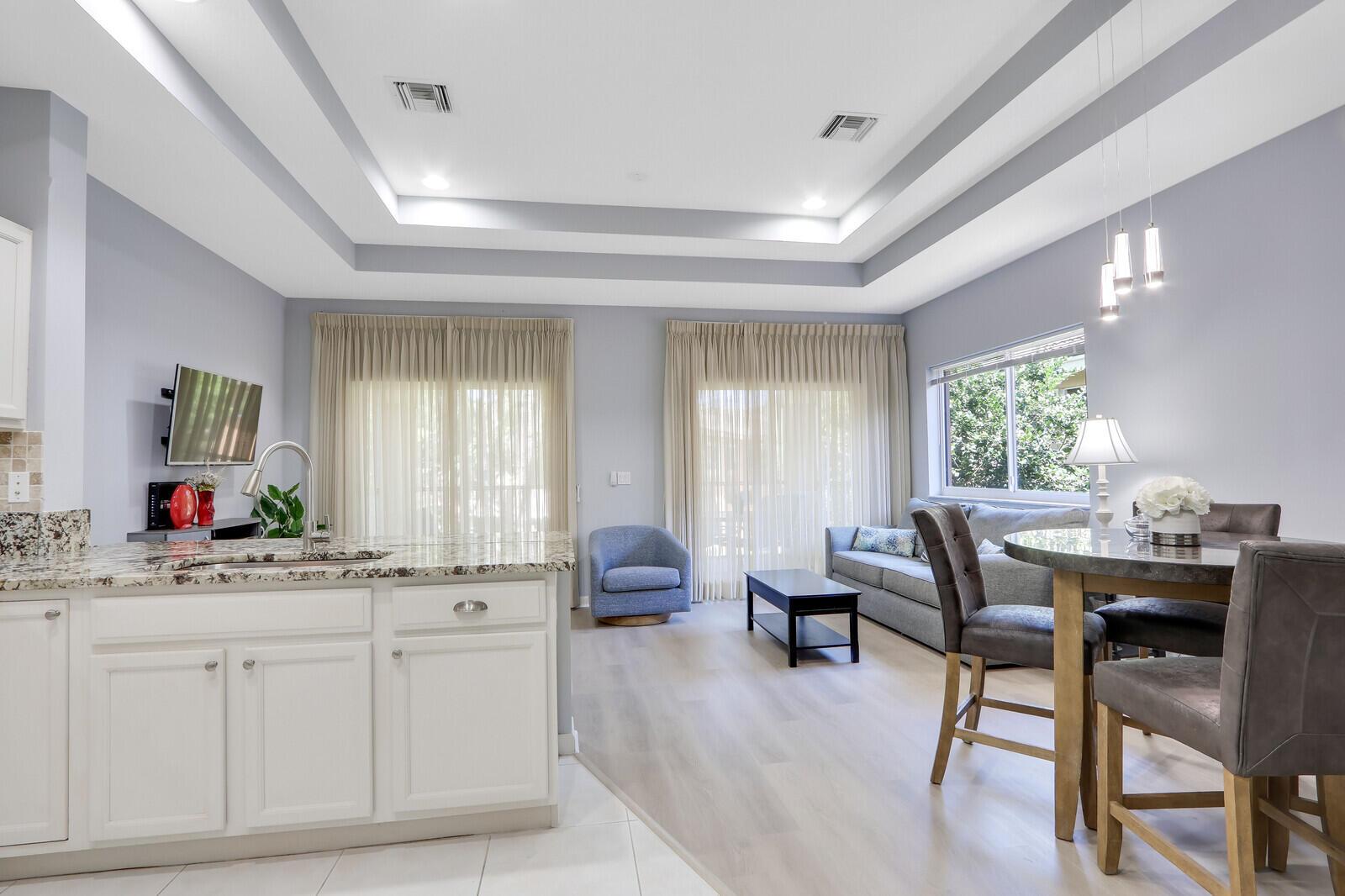 CASTLE PINES CONDOMINIUM - Residential Lease