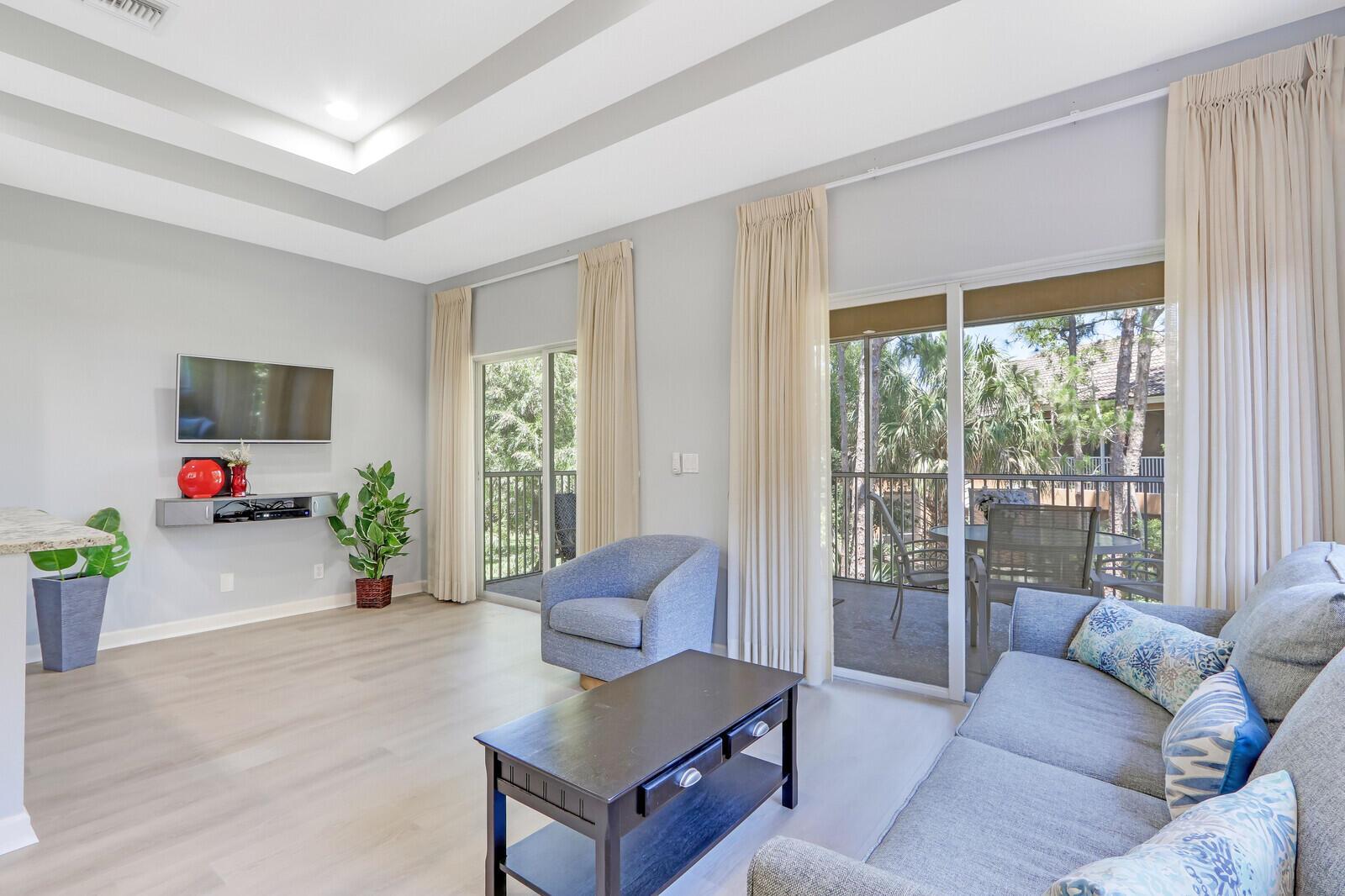 CASTLE PINES CONDOMINIUM - Residential Lease