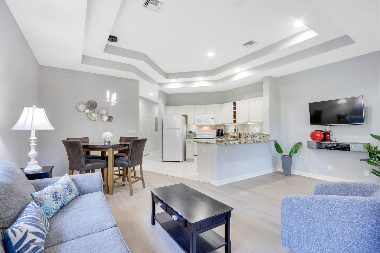 CASTLE PINES CONDOMINIUM - Residential Lease