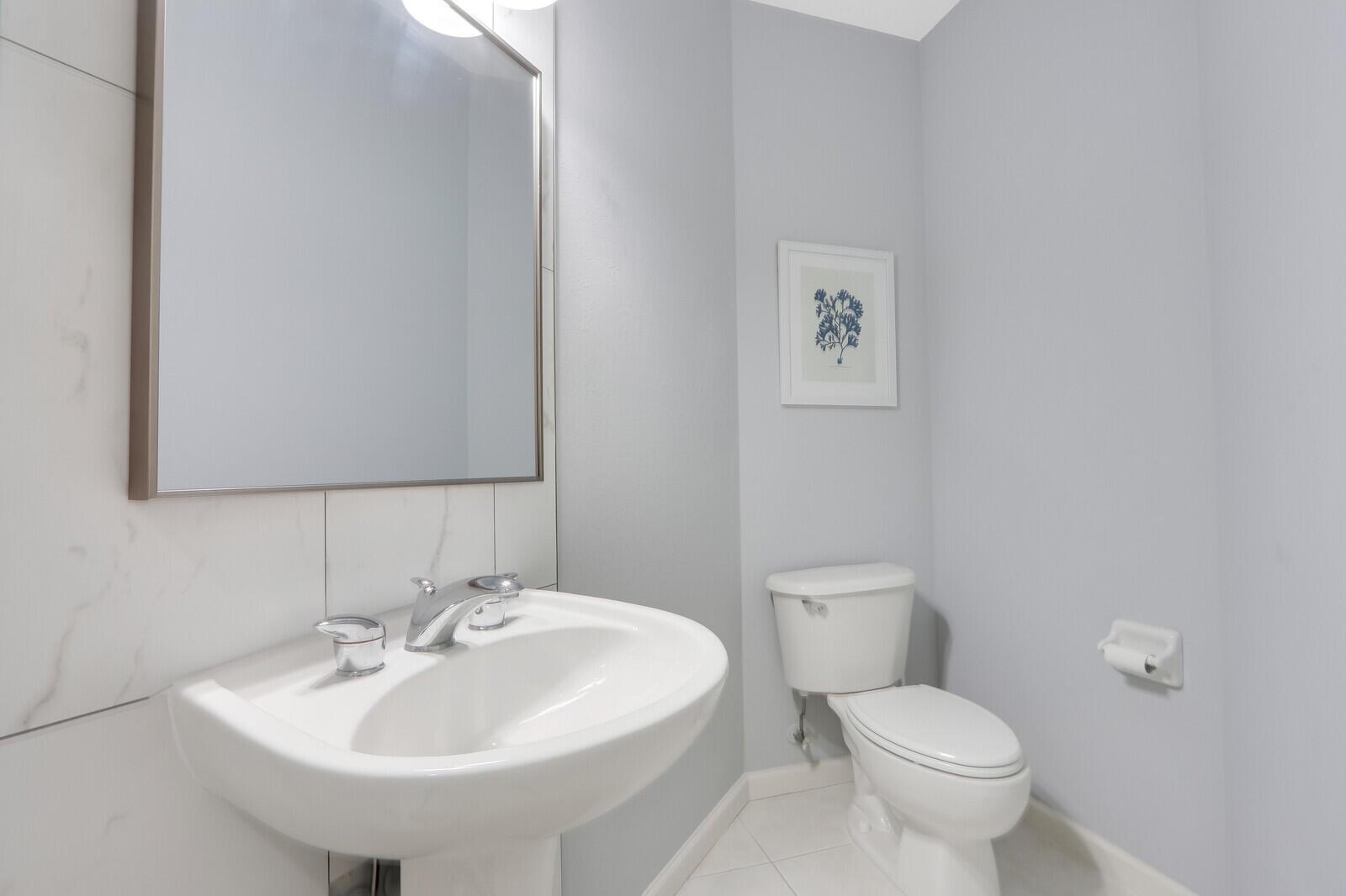 CASTLE PINES CONDOMINIUM - Residential Lease