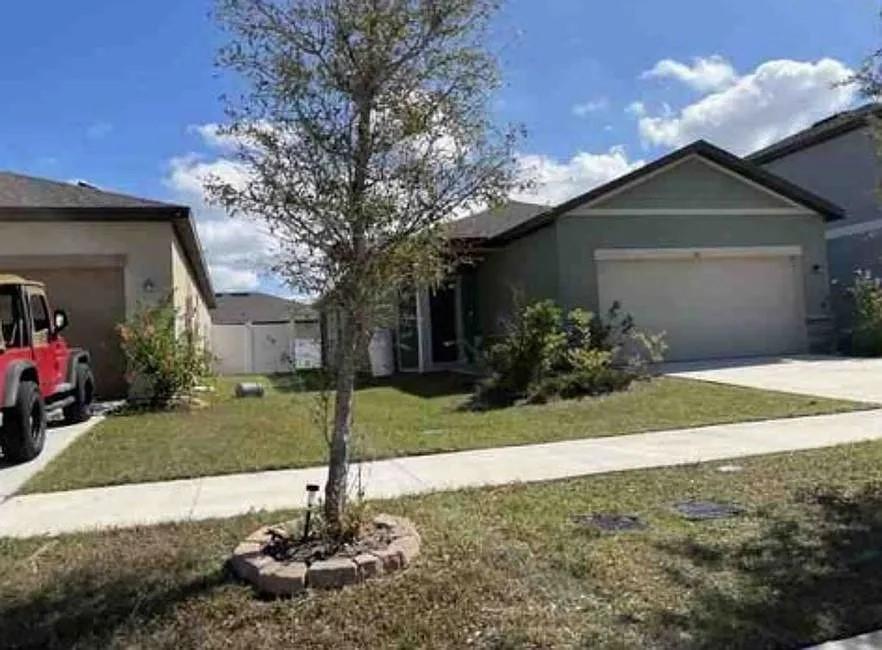 963 Sunlit Coral St