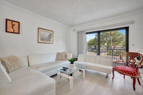 Condominium in Fort Lauderdale FL 900 River Reach Drive Dr 8.jpg