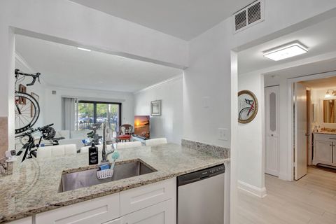 Condominium in Fort Lauderdale FL 900 River Reach Drive Dr 14.jpg