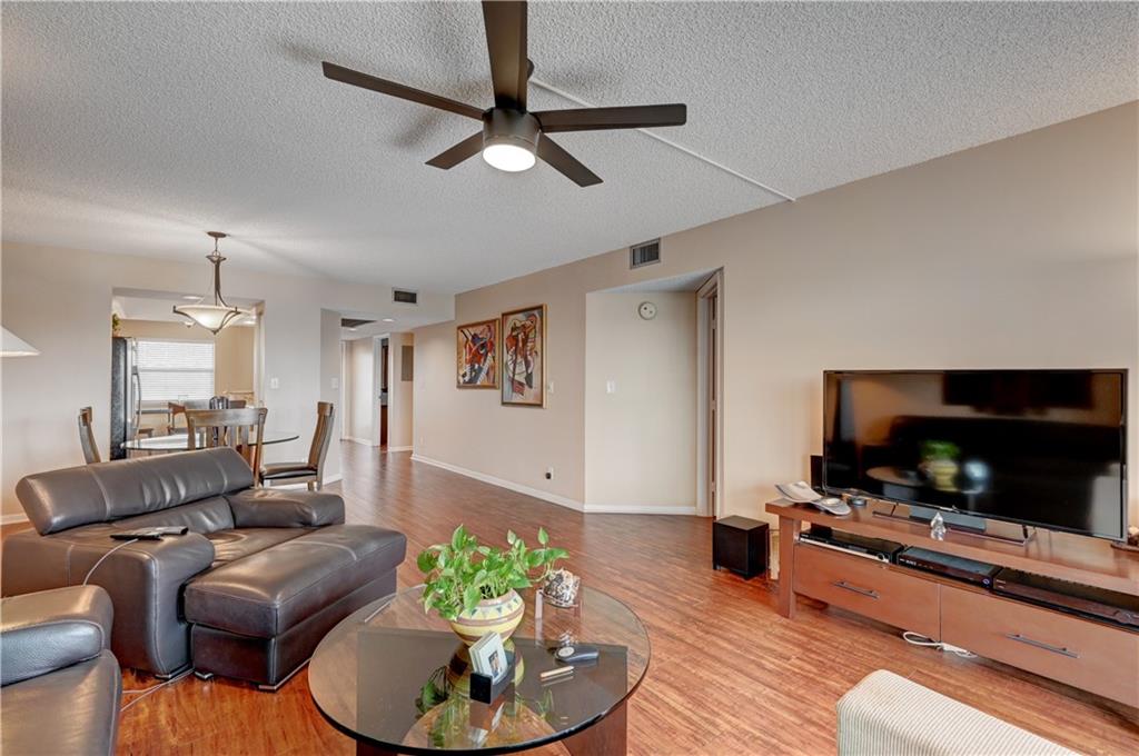 WYNMOOR VILLAGE - Residential