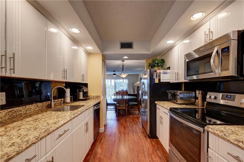 WYNMOOR VILLAGE - Residential
