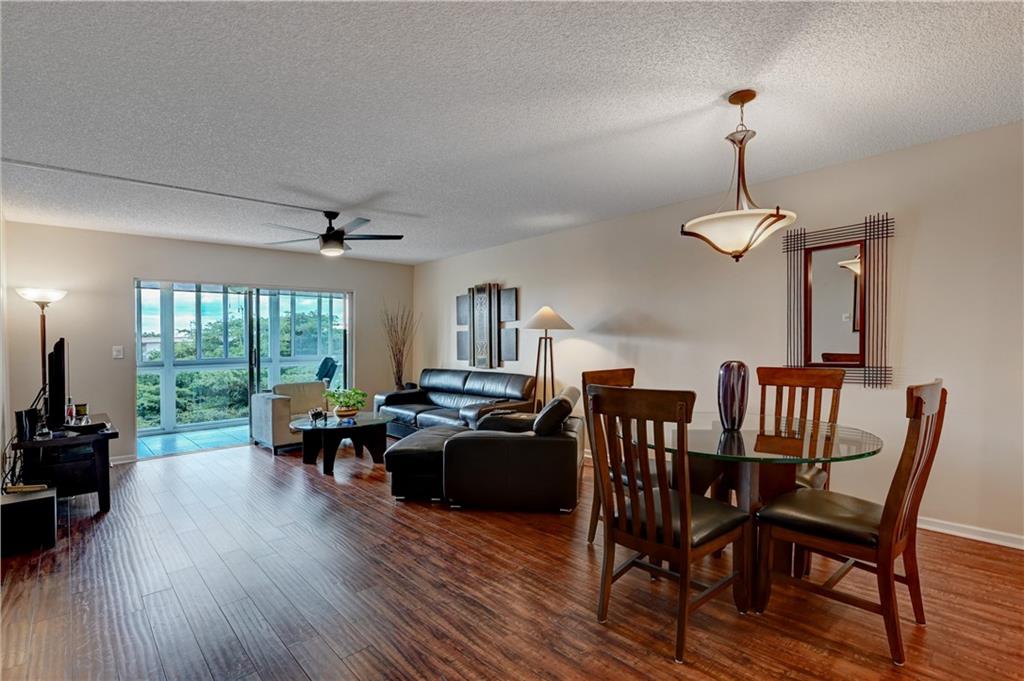 WYNMOOR VILLAGE - Residential