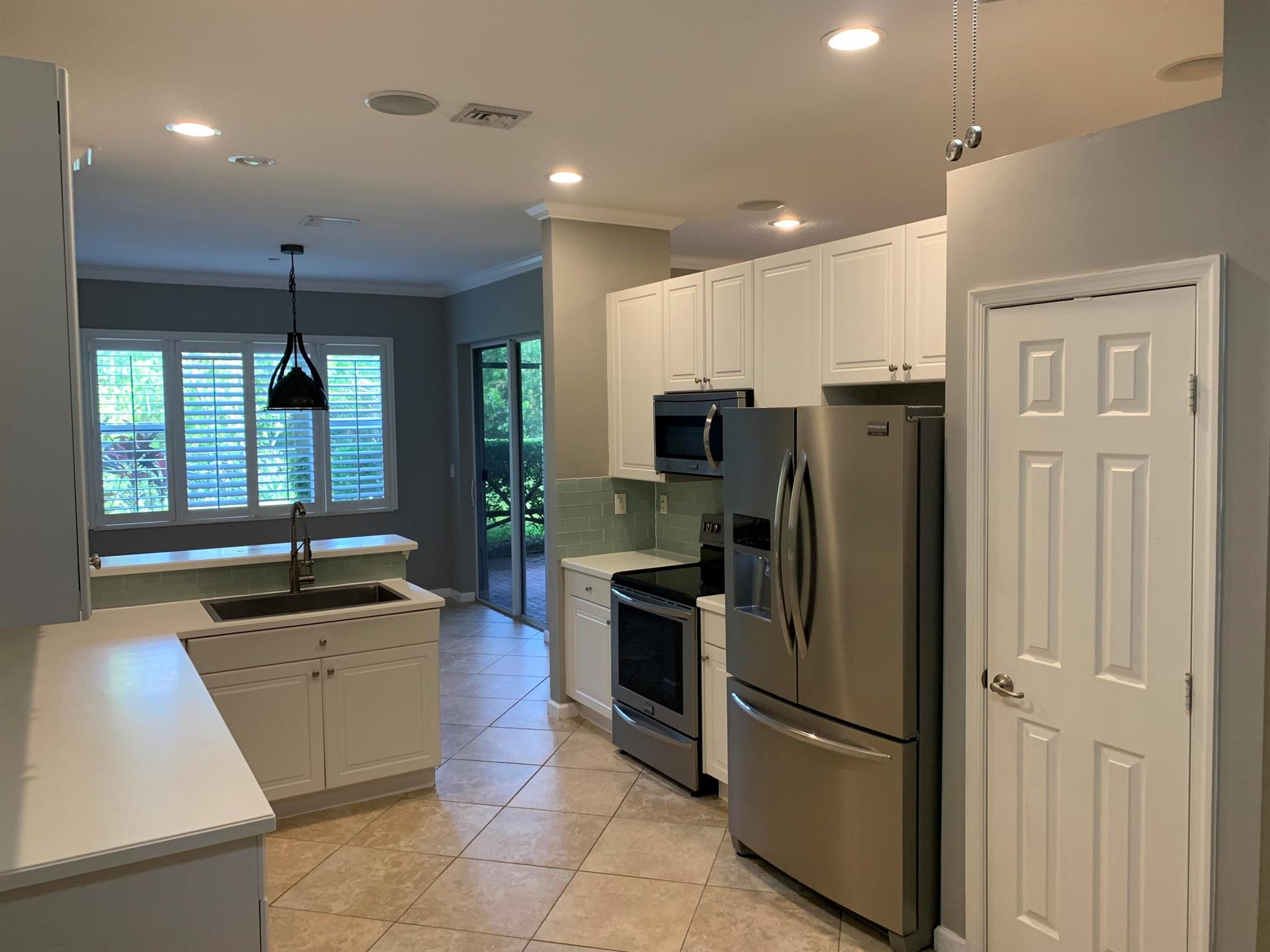 399 SW Walking Path