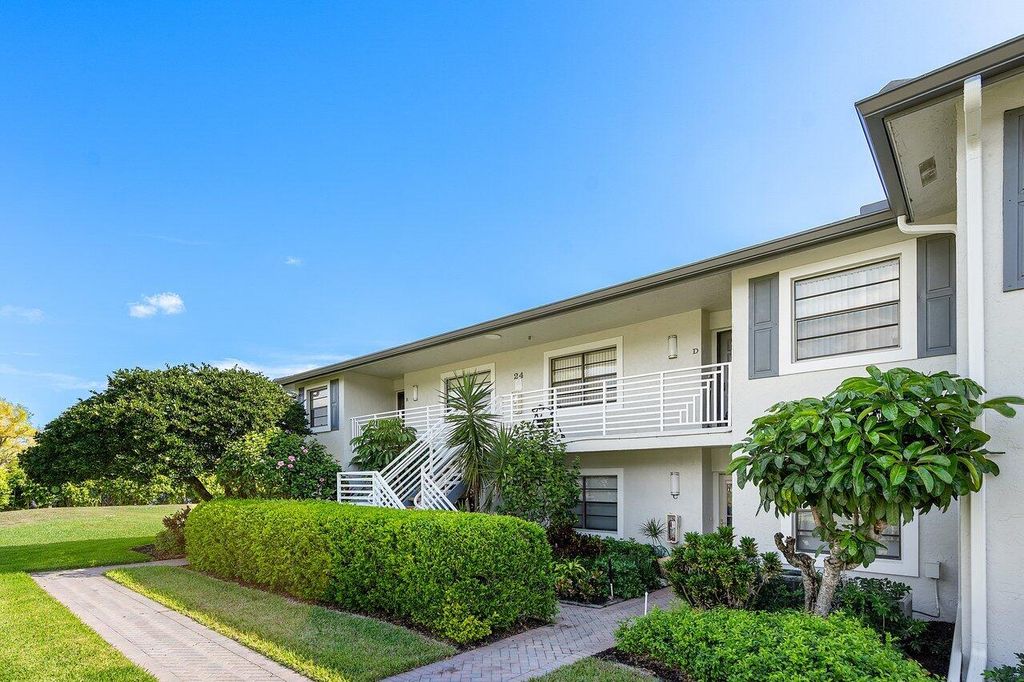Photo of 24 Southport Lane #A, Boynton Beach, FL 33436 (MLS # R11068216)