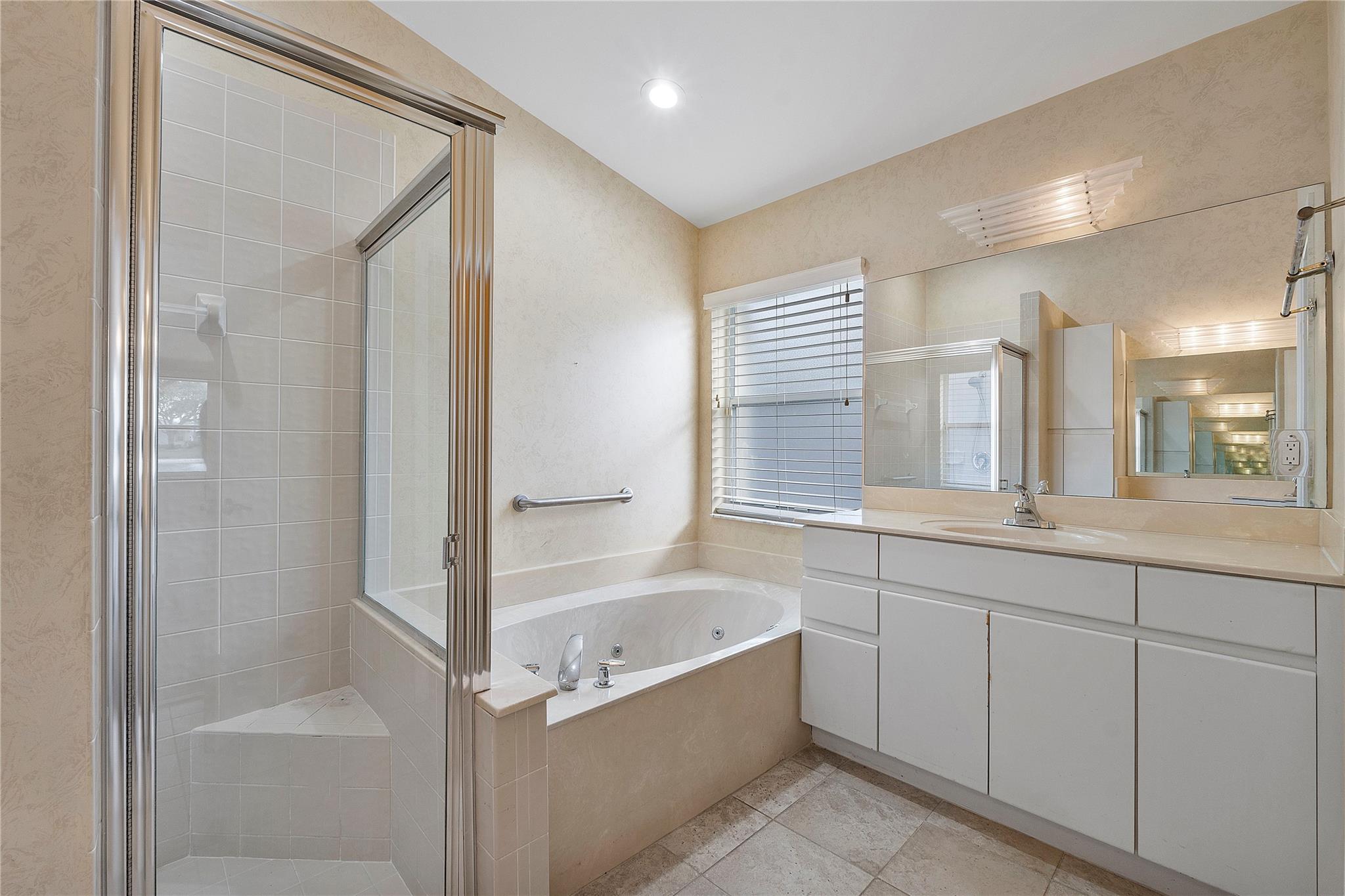 Coral Lakes 04 - Residential