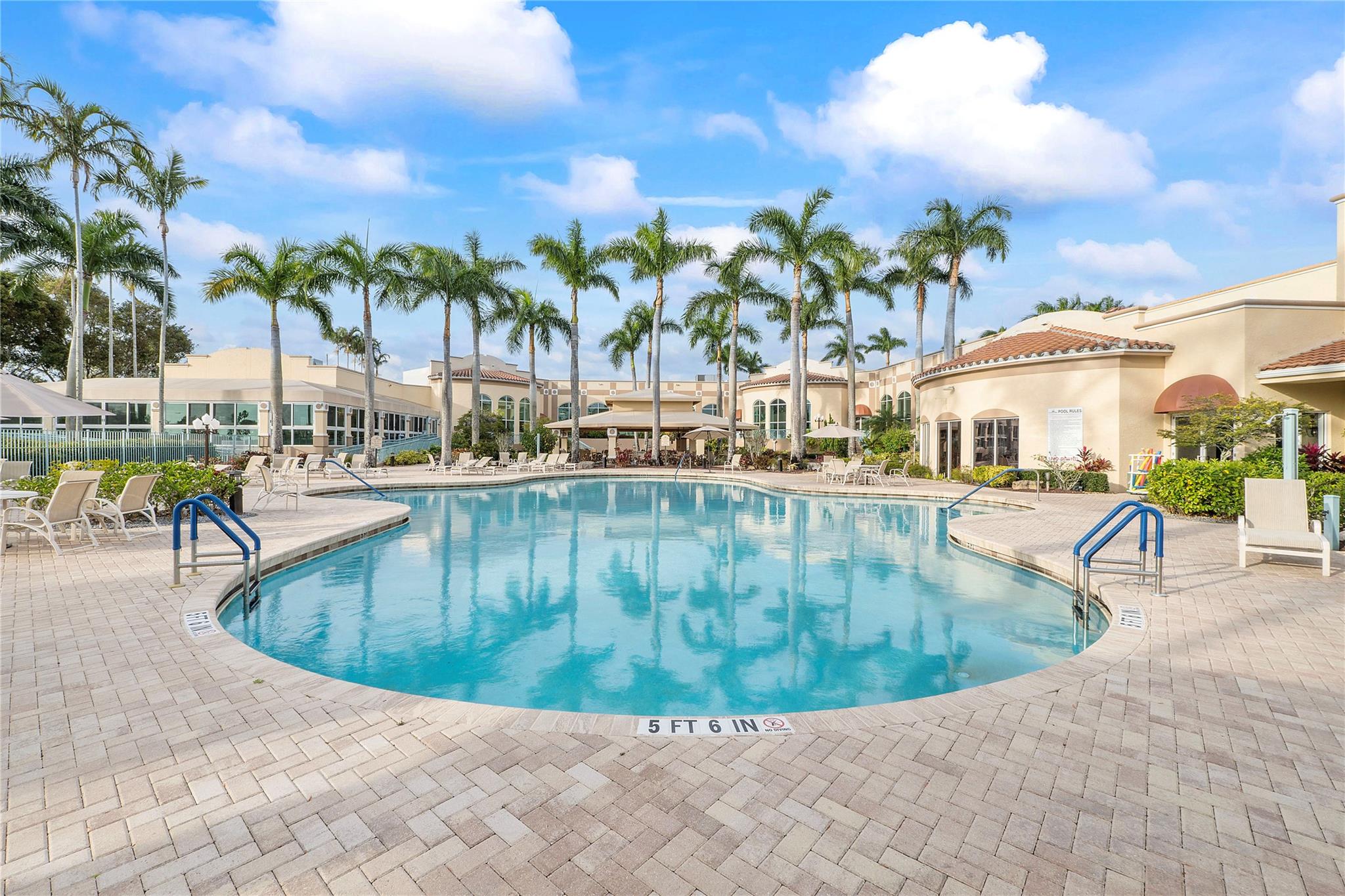 Coral Lakes 04 - Residential