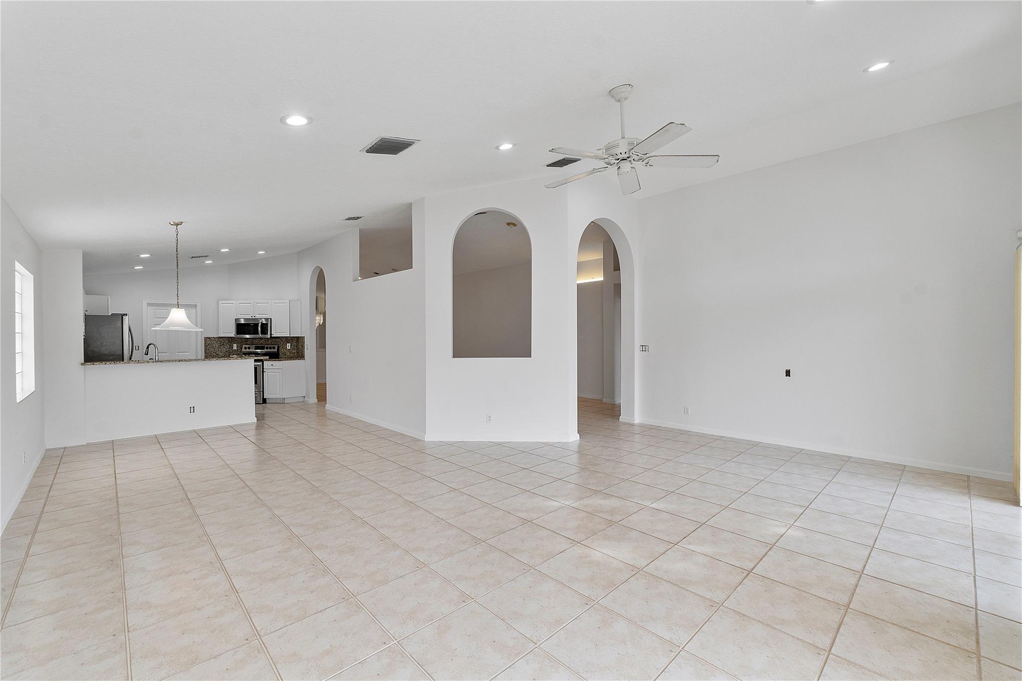 Coral Lakes 04 - Residential