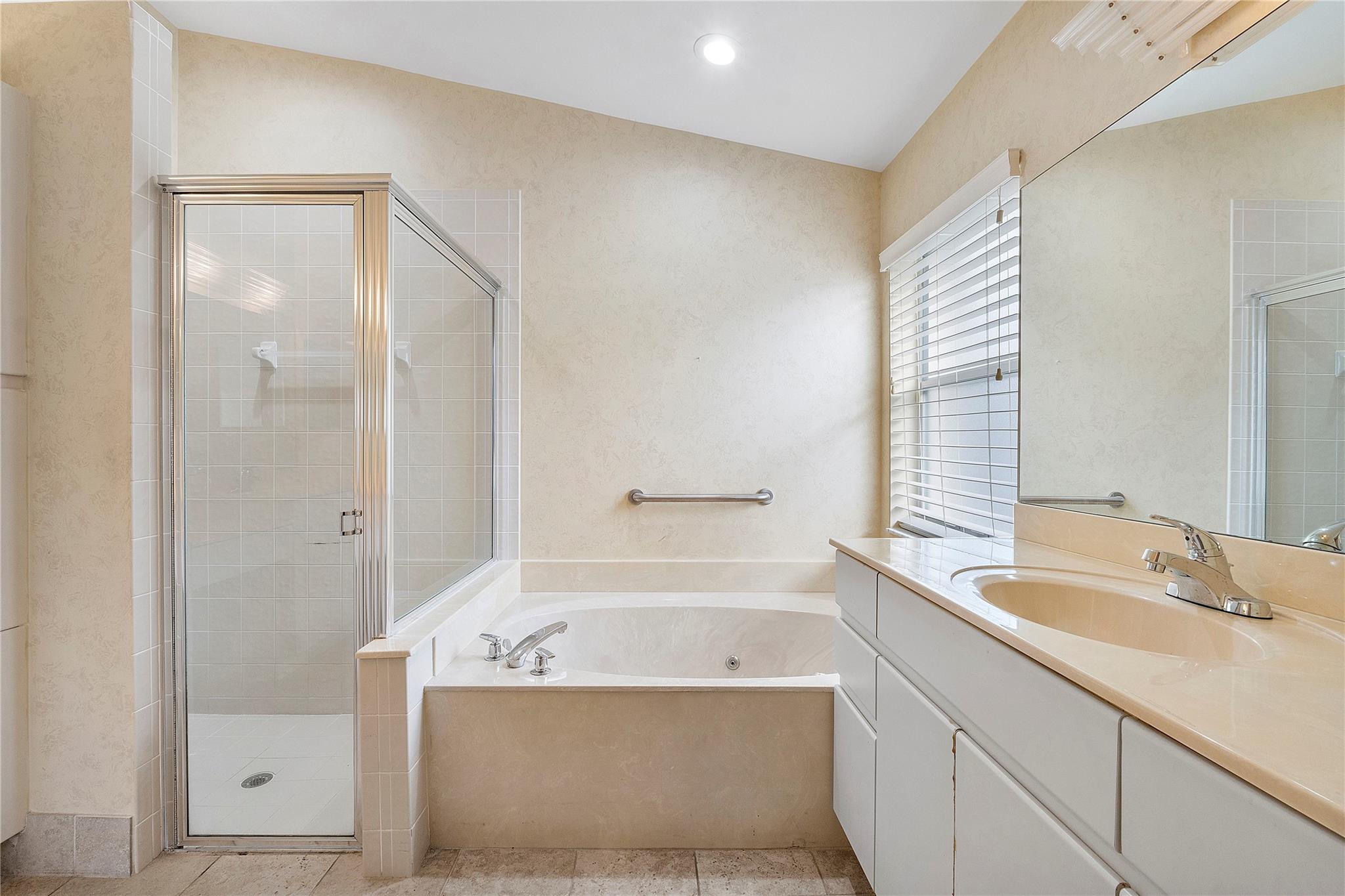 Coral Lakes 04 - Residential