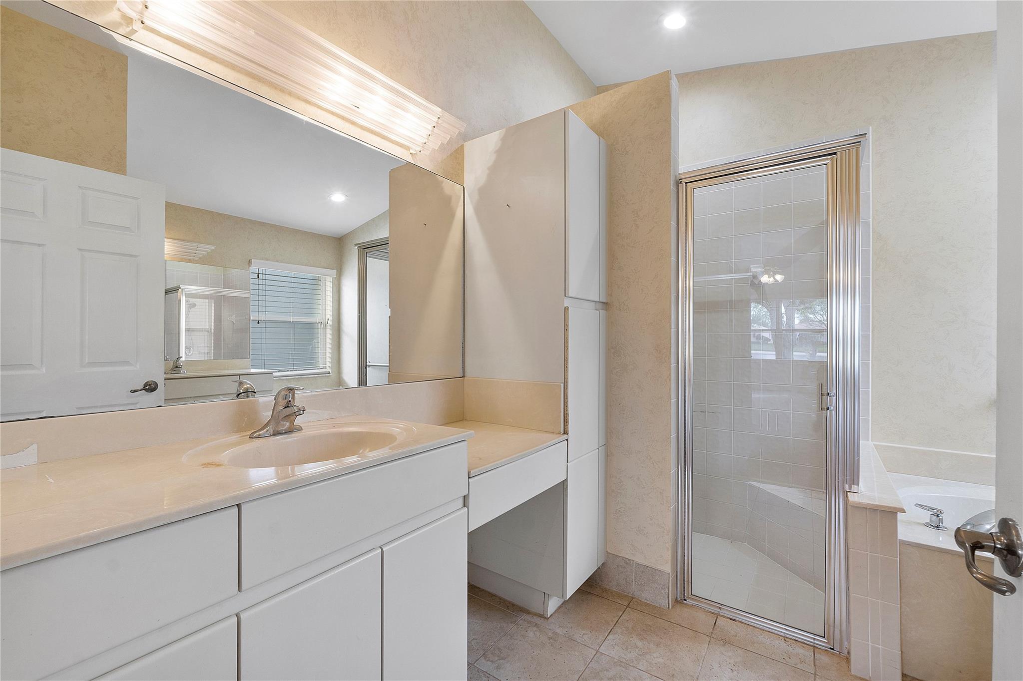 Coral Lakes 04 - Residential