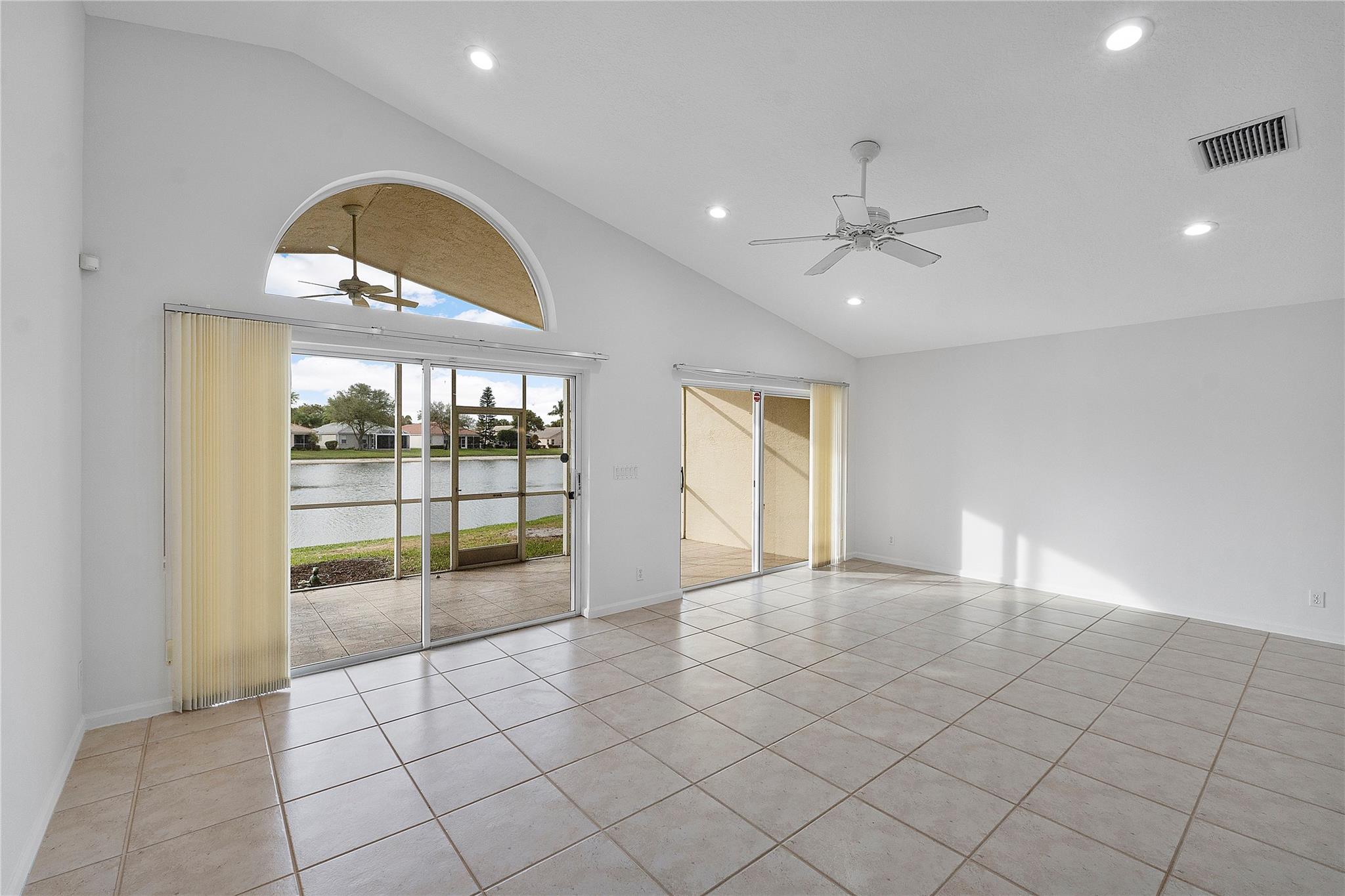 Coral Lakes 04 - Residential