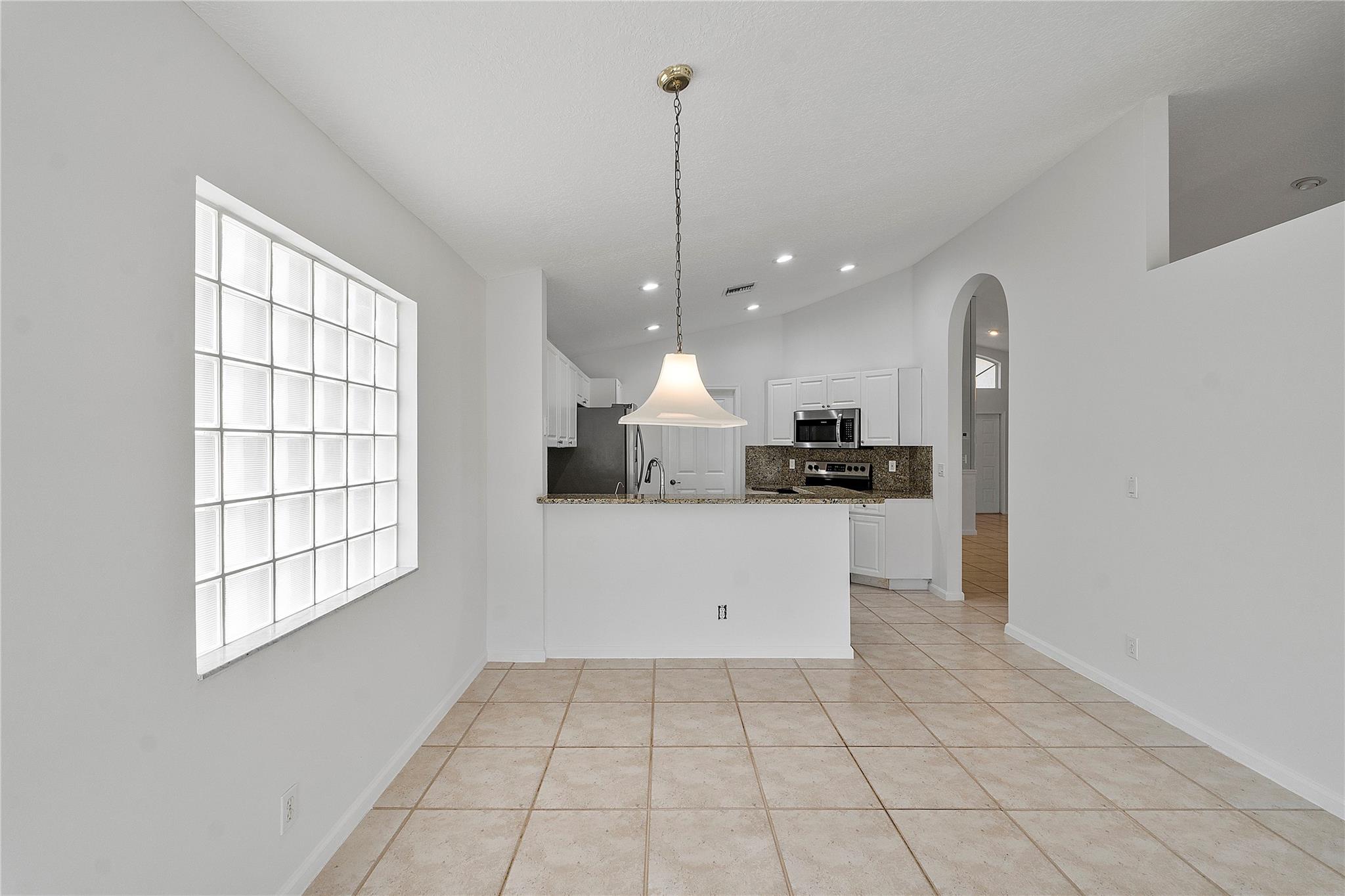 Coral Lakes 04 - Residential