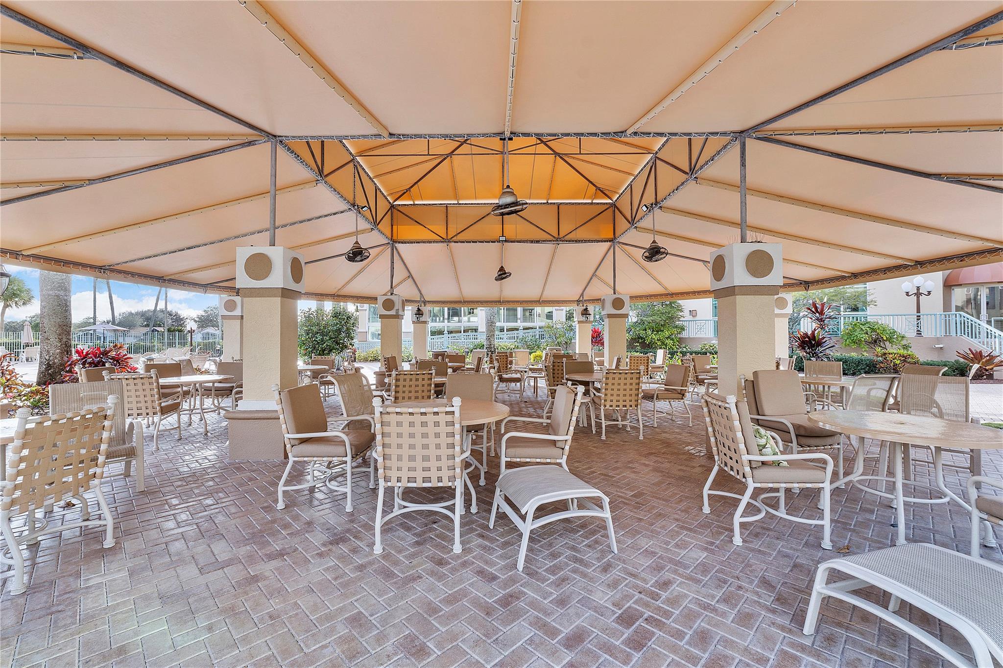 Coral Lakes 04 - Residential