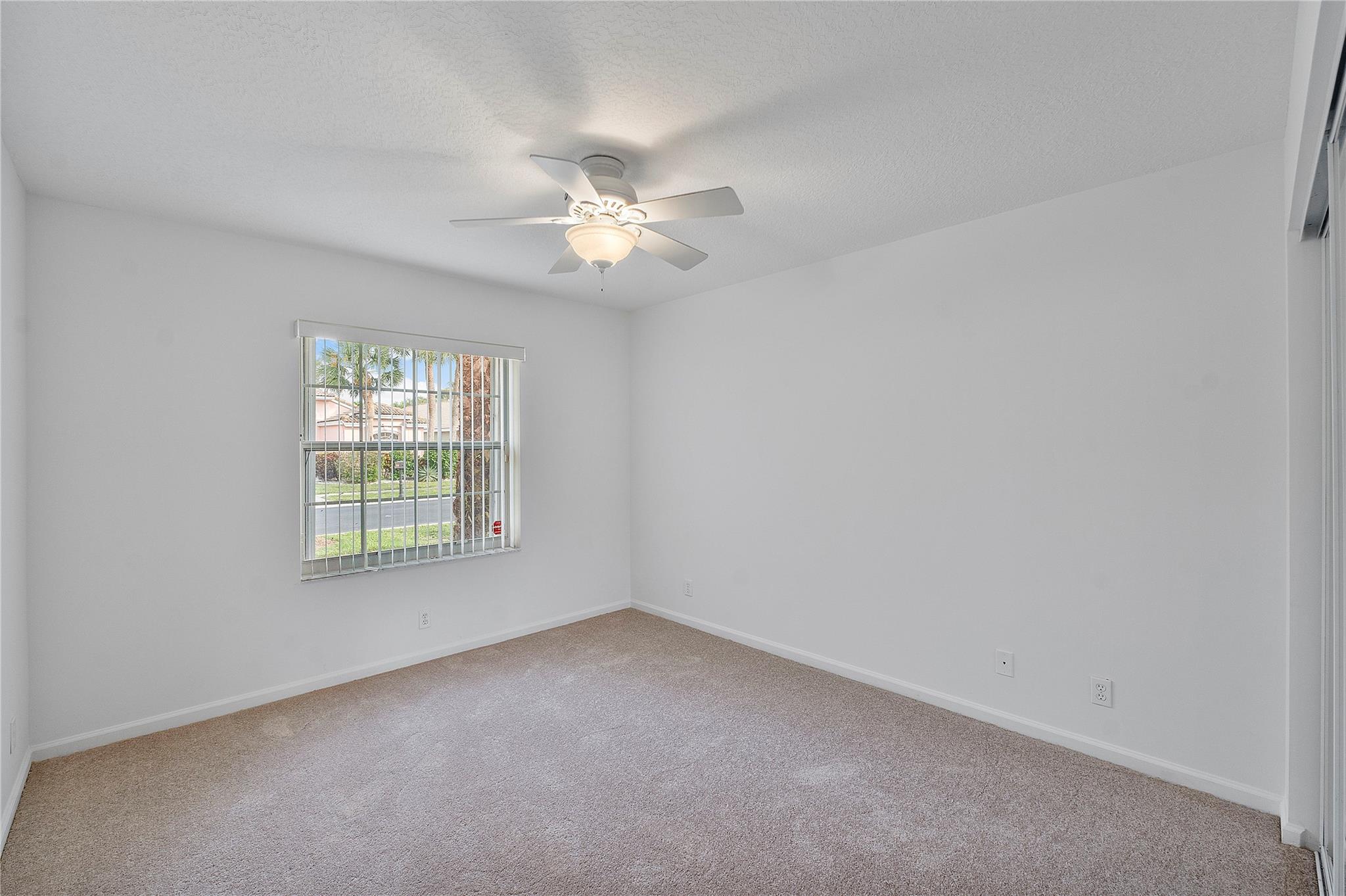 Coral Lakes 04 - Residential