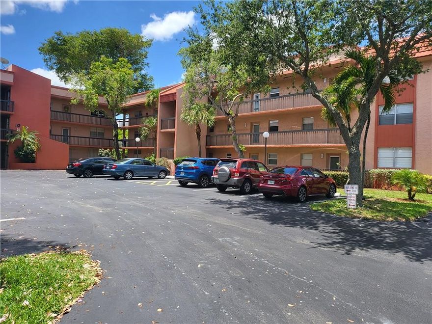 Best Location in Margate! This beautiful unit 2 Bed/2 Bath It features an enclosed patio with water views. , spacious Kitchen, plenty of closet spaces, Master Bedroom with 2 large closets and en suite bathroom. Holiday Springs is a friendly 55+ community. Tons of Amenities, Club House and huge heated Pool that gives you a vacation resort feel with Tiki Hut Cabanas, Tennis Courts and Gym.20% down minimum. No Pets. No leasing.  Min 650+ credit.