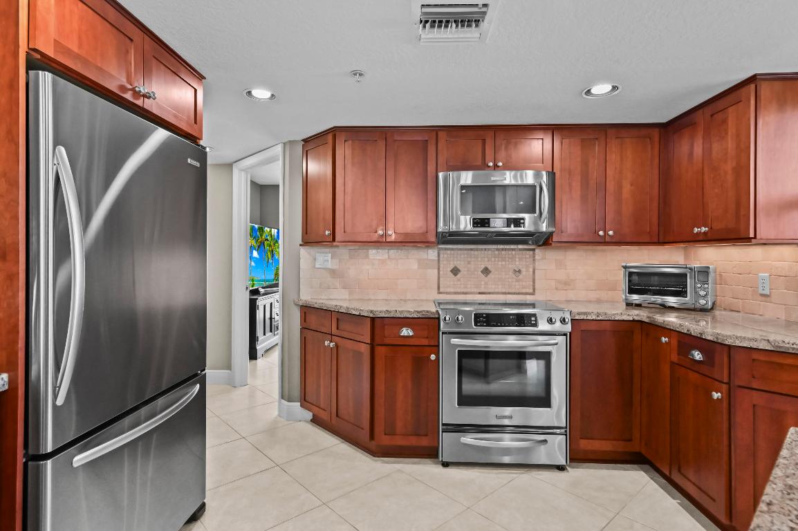 SEAWARD AT ATLANTIC VIEW CONDOMINIUM - Residential