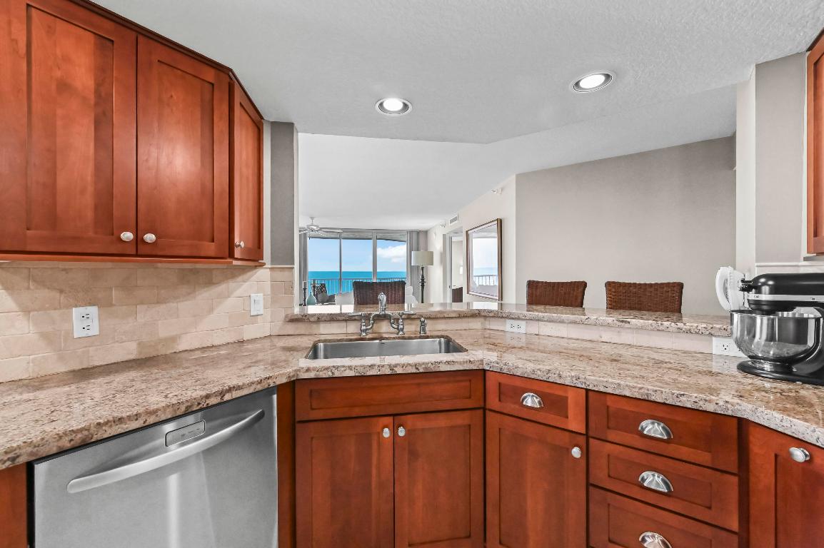 SEAWARD AT ATLANTIC VIEW CONDOMINIUM - Residential