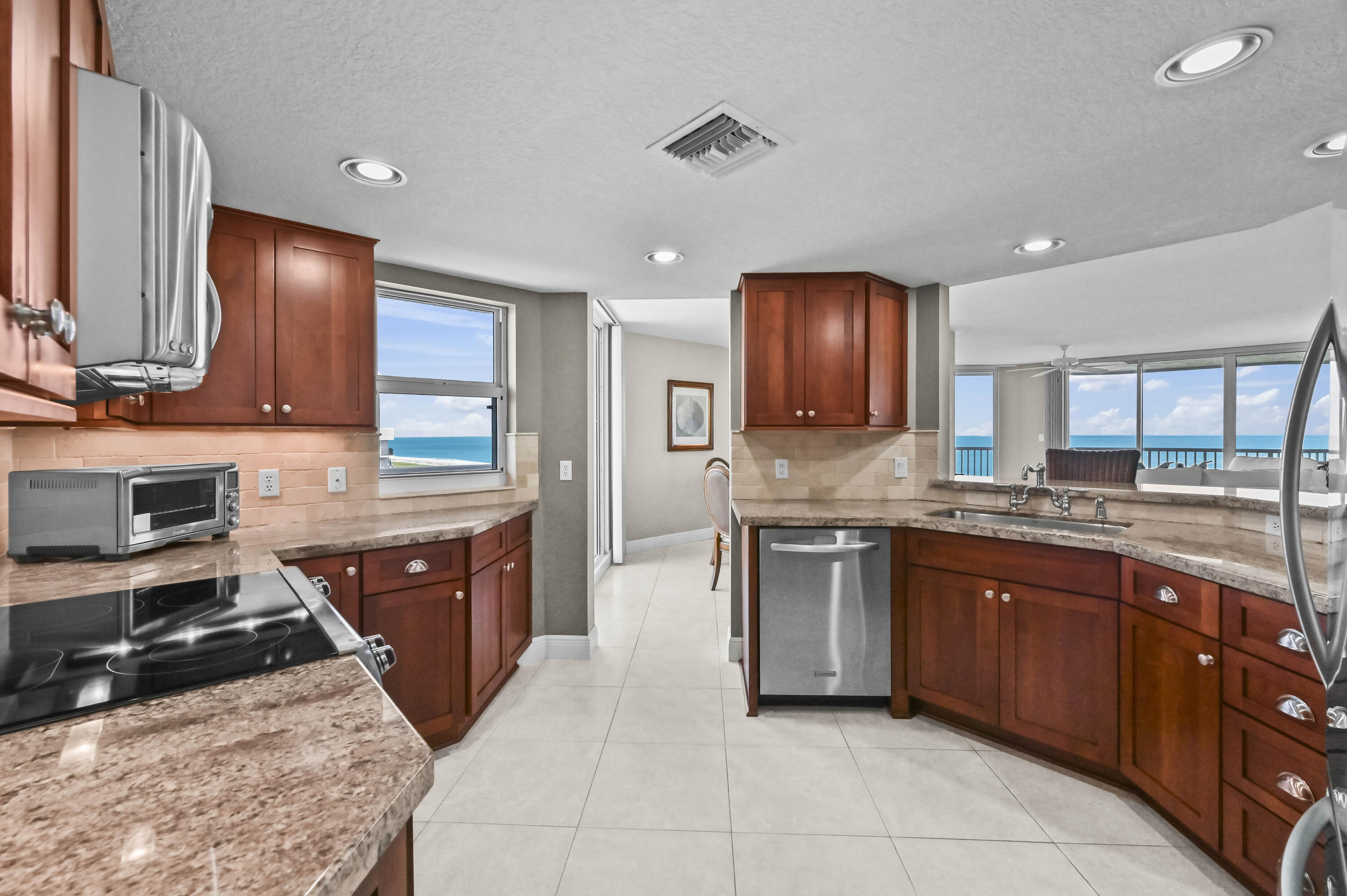 SEAWARD AT ATLANTIC VIEW CONDOMINIUM - Residential