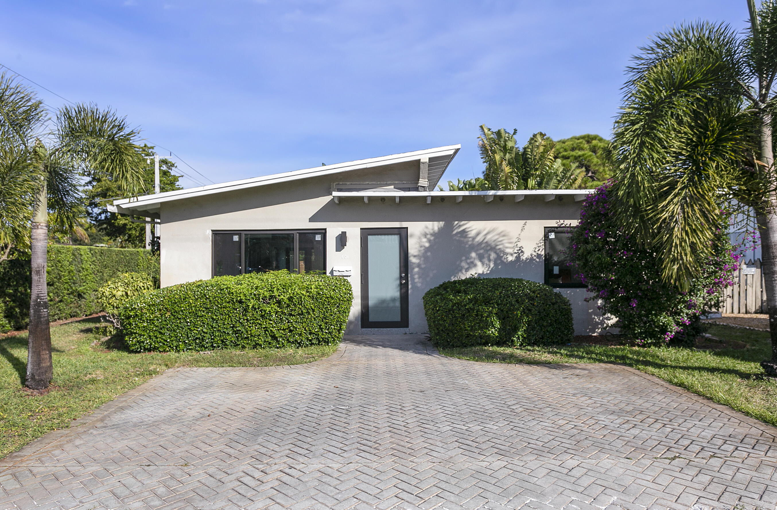 OAKLAND PARK SECOND ADD - Residential