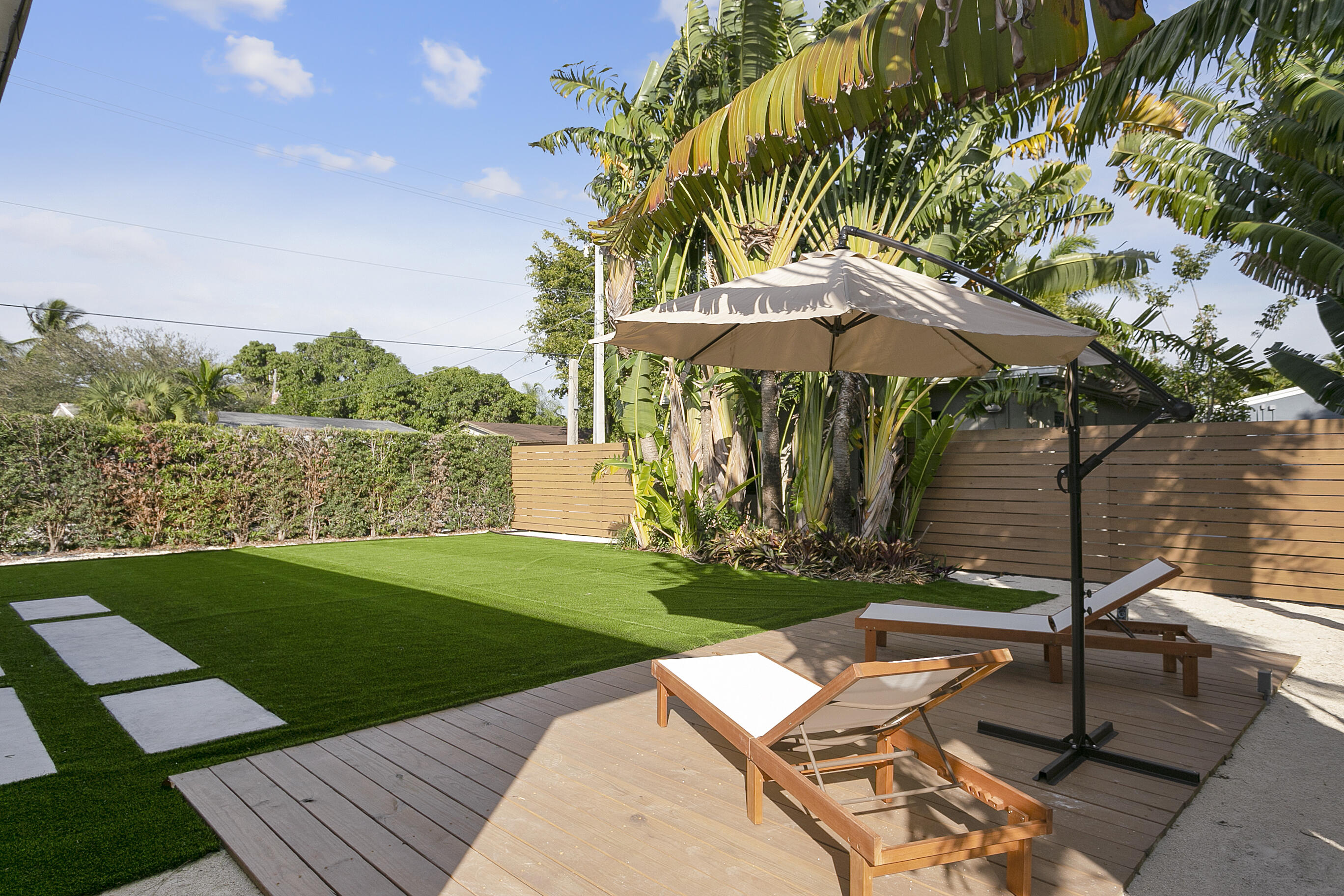 OAKLAND PARK SECOND ADD - Residential