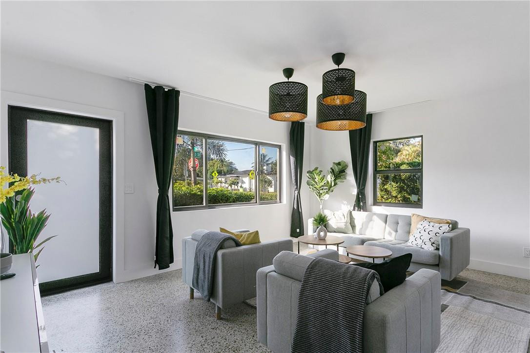 OAKLAND PARK SECOND ADD - Residential