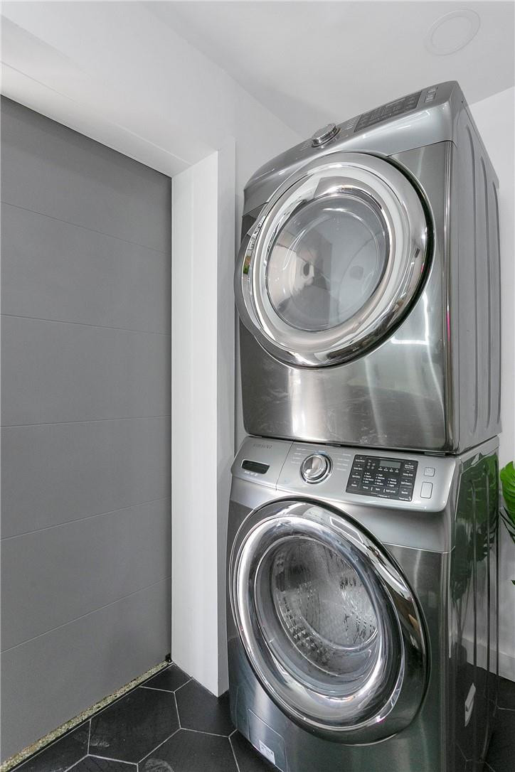 OAKLAND PARK SECOND ADD - Residential