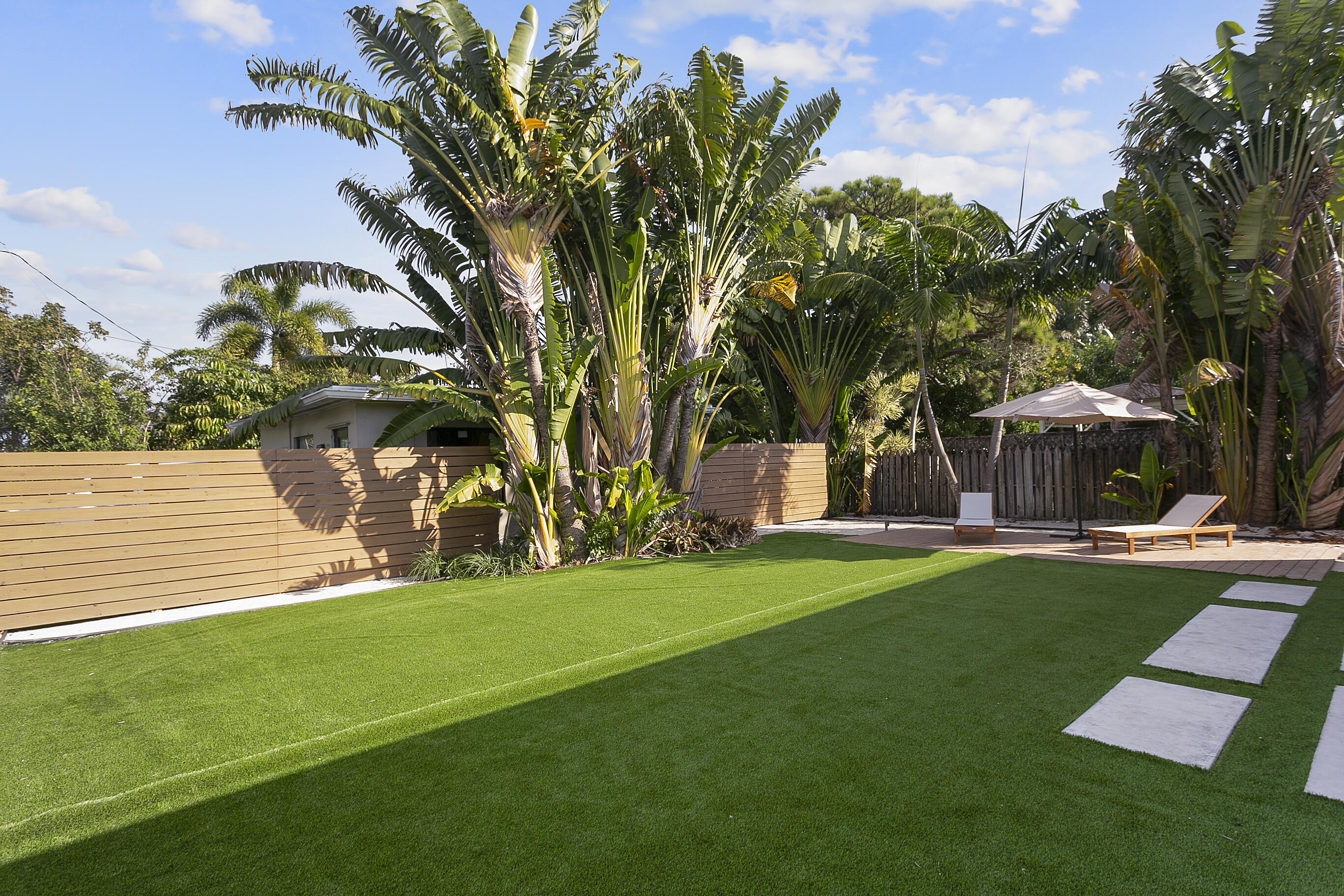 OAKLAND PARK SECOND ADD - Residential