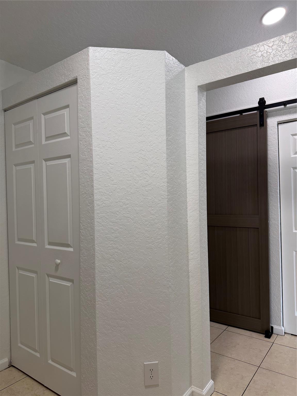 CASTLEWOOD - Residential Lease