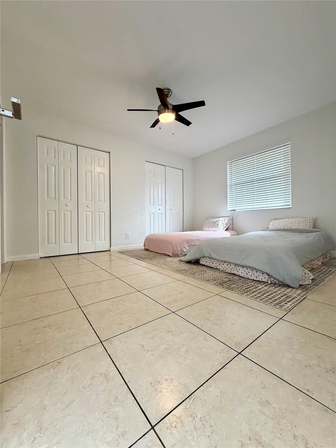 CASTLEWOOD - Residential Lease