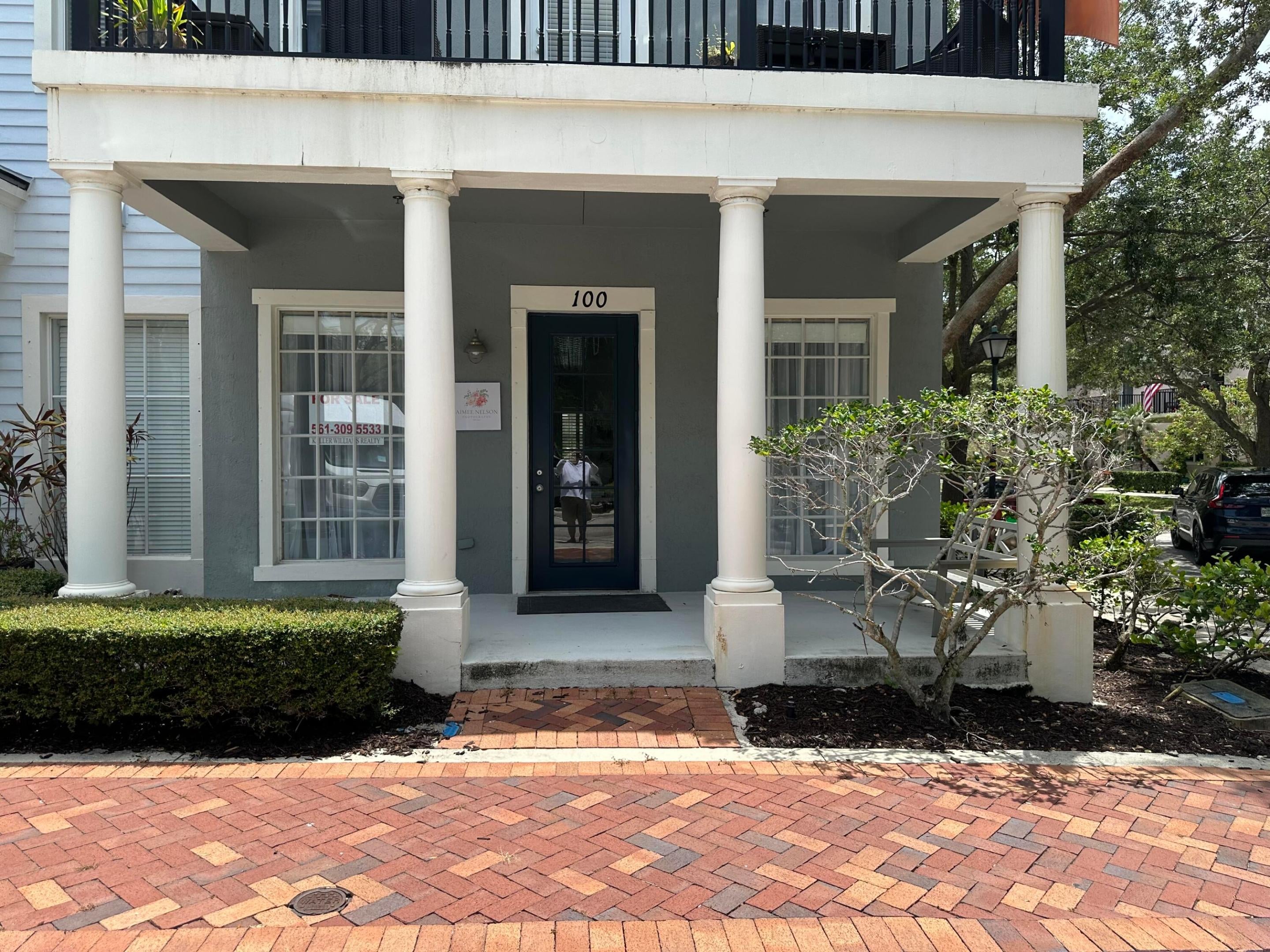 221 GREENWICH Circle 100